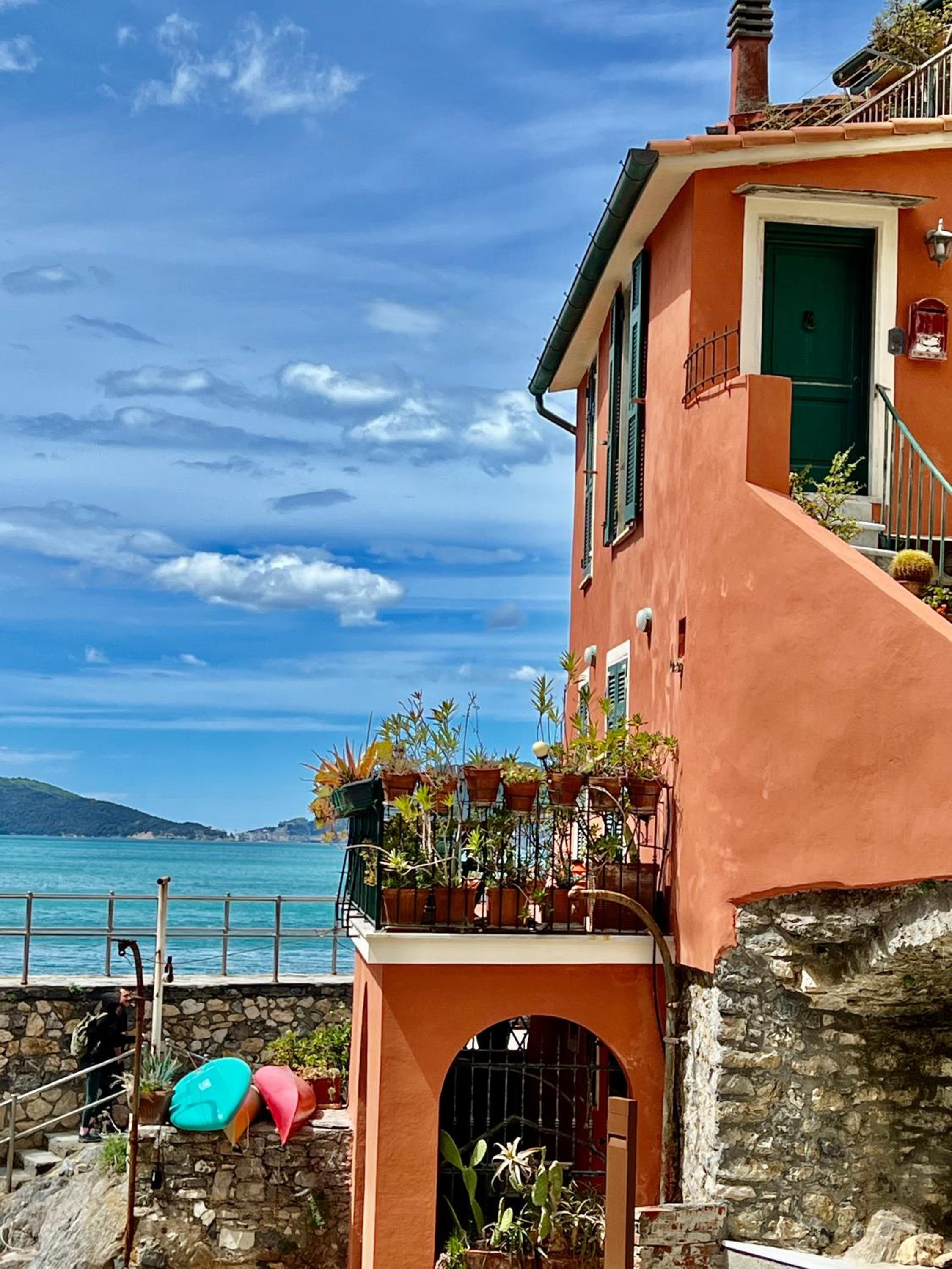 AceroRosso Farmhouse