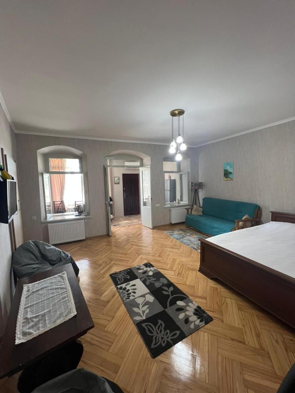 Apartments on Bakhvi