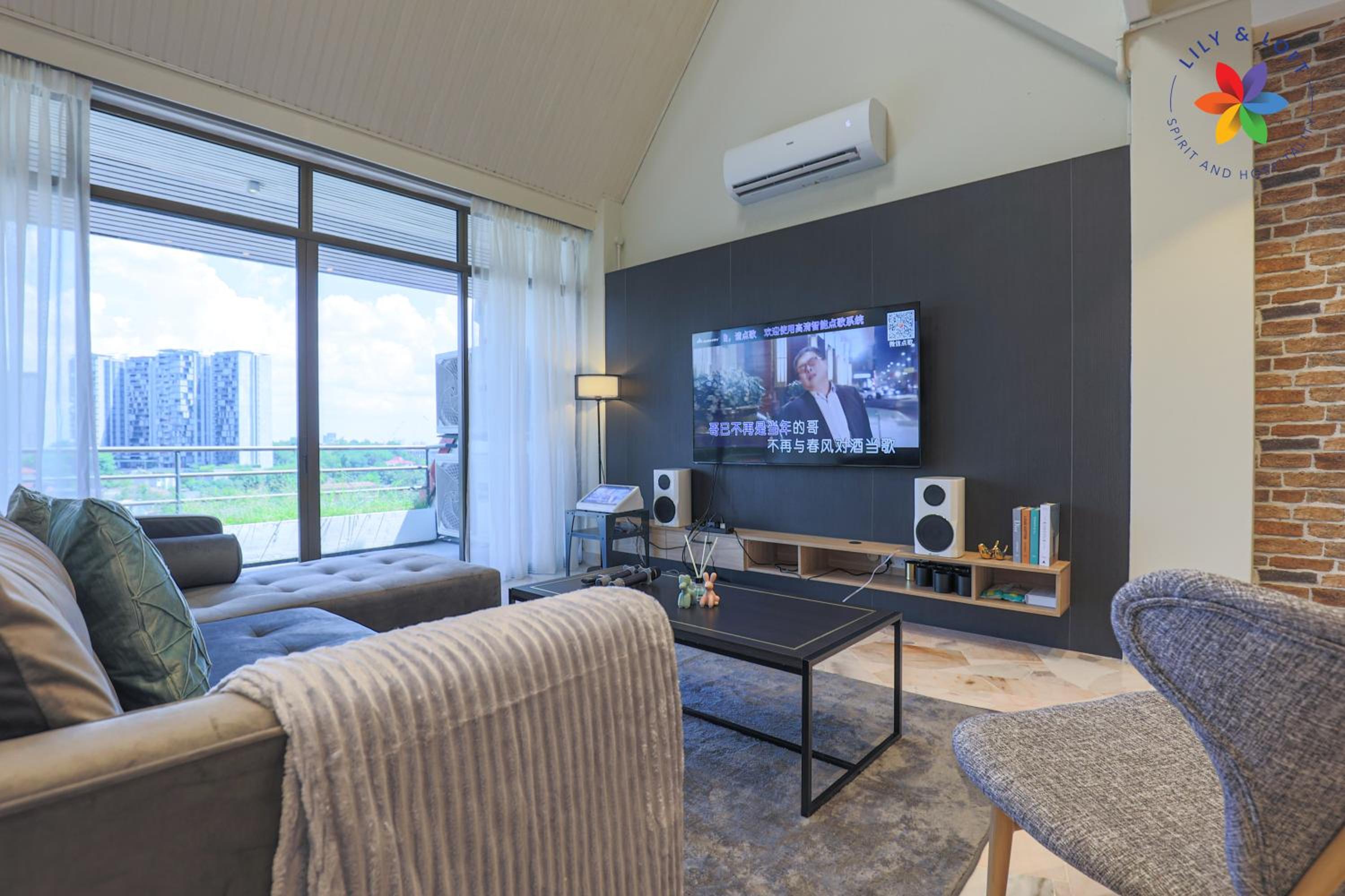 KL Townhouse Villa by LilyandLoft