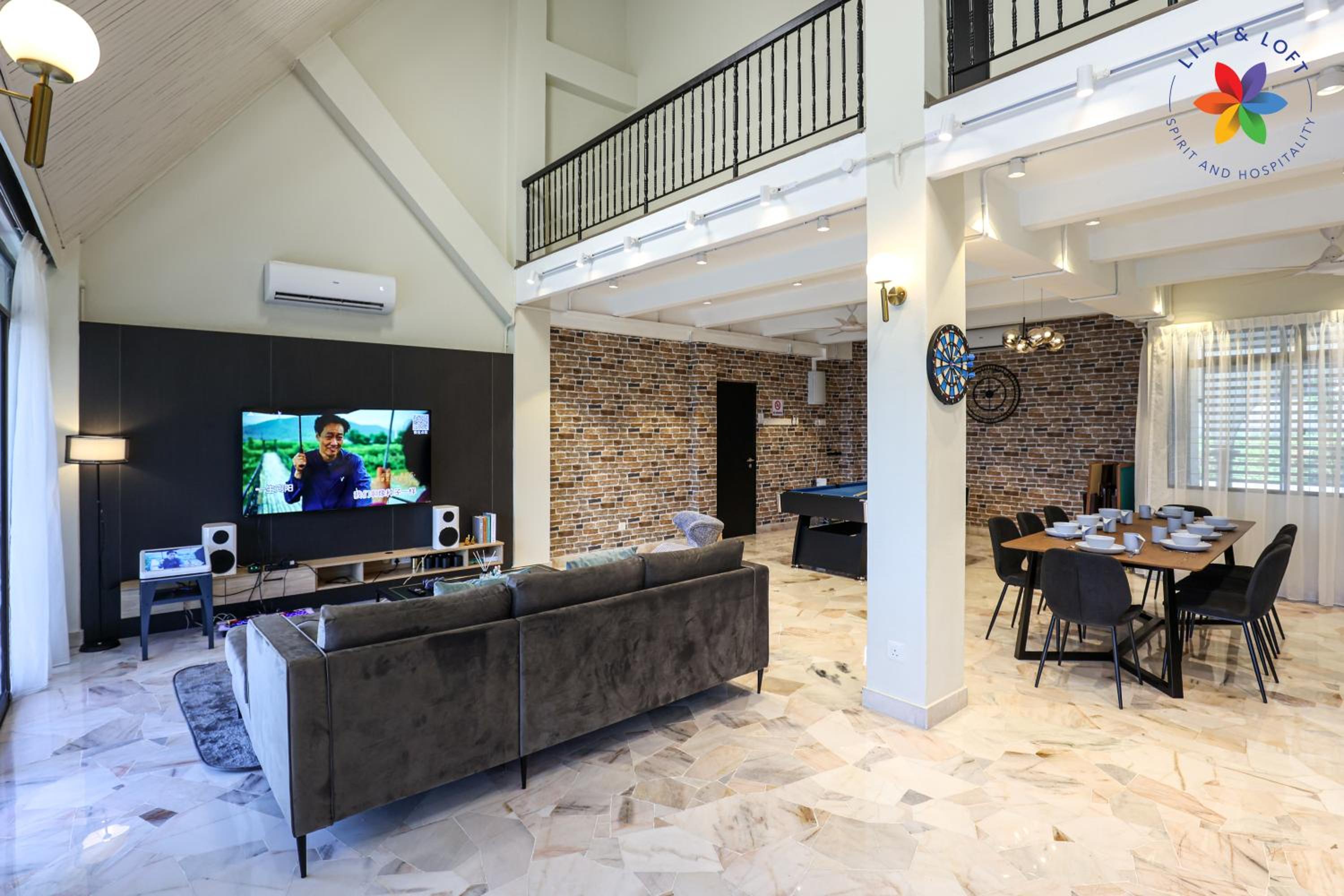 KL Townhouse Villa by LilyandLoft