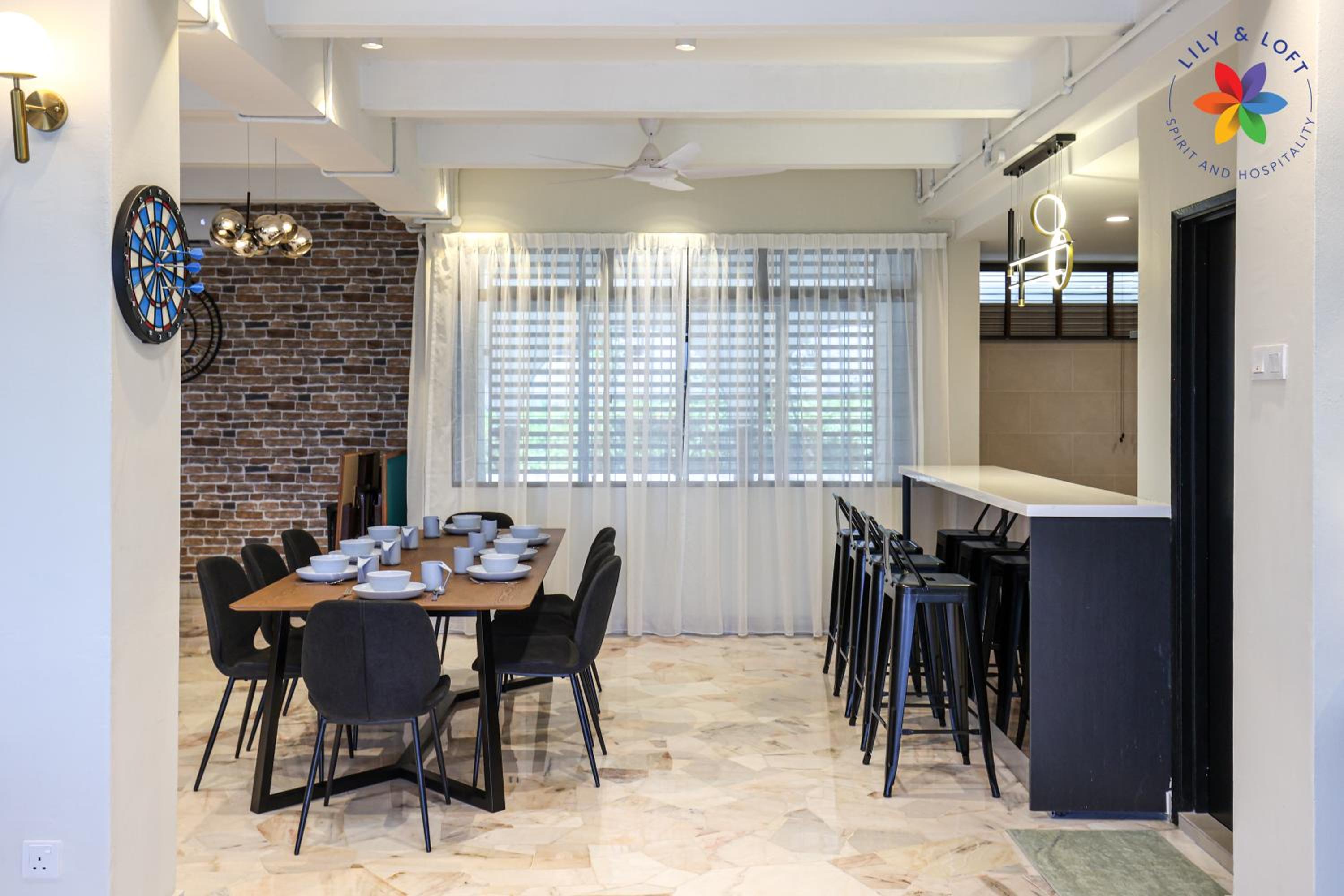 KL Townhouse Villa by LilyandLoft