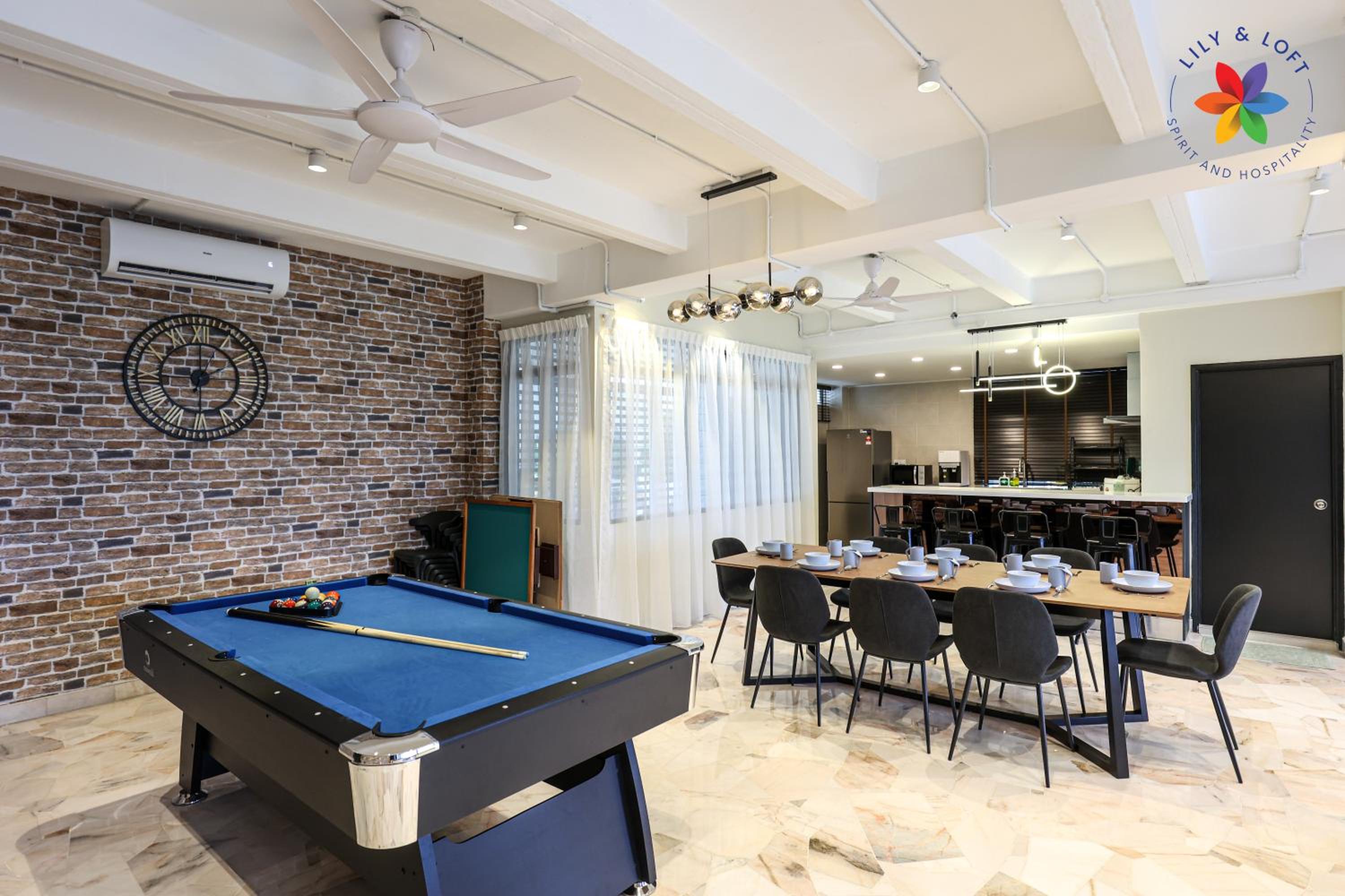 KL Townhouse Villa by LilyandLoft