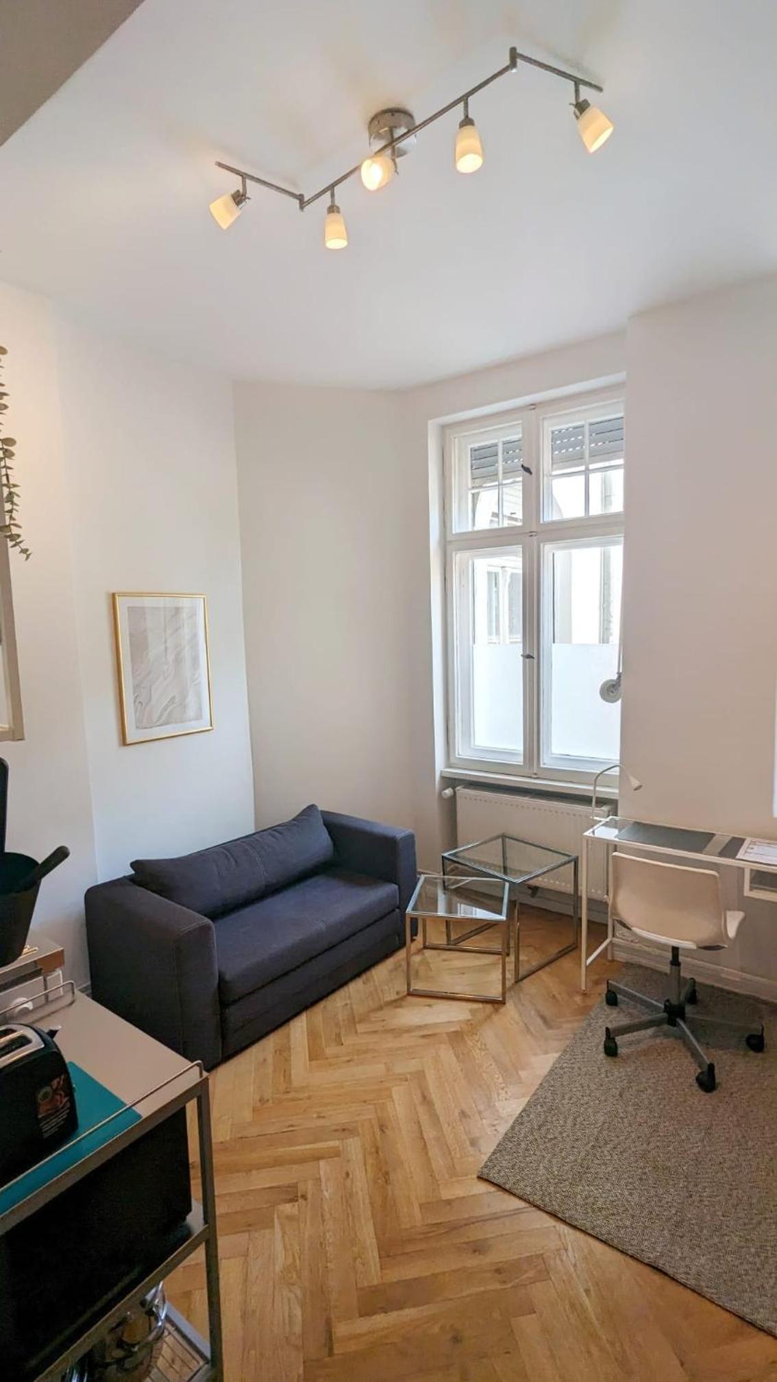 Central, cozy, designed 1-BR Apt at Akazienkiez
