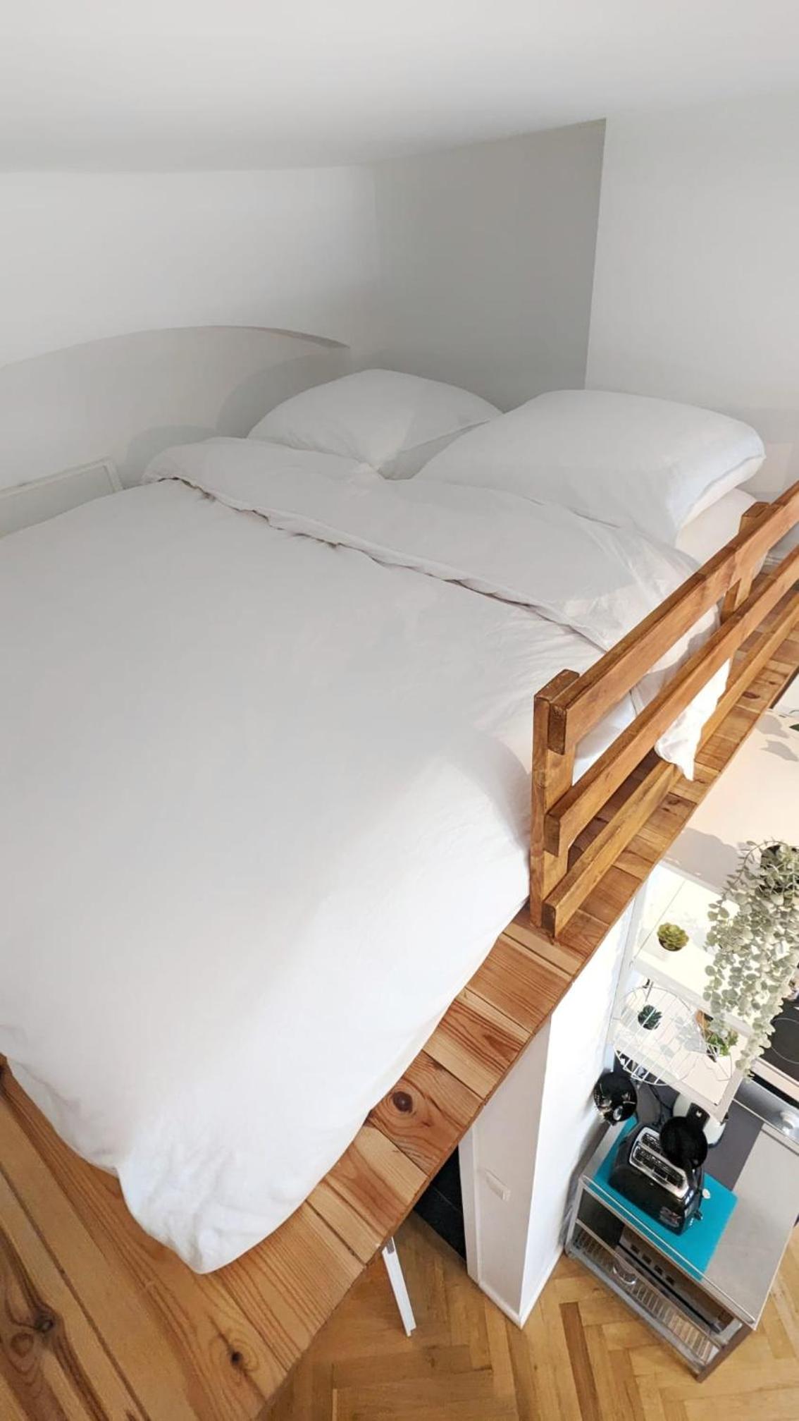 Central, cozy, designed 1-BR Apt at Akazienkiez