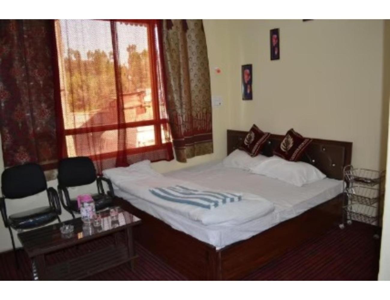 Hotel Prem Rose, Pahalgam view 5