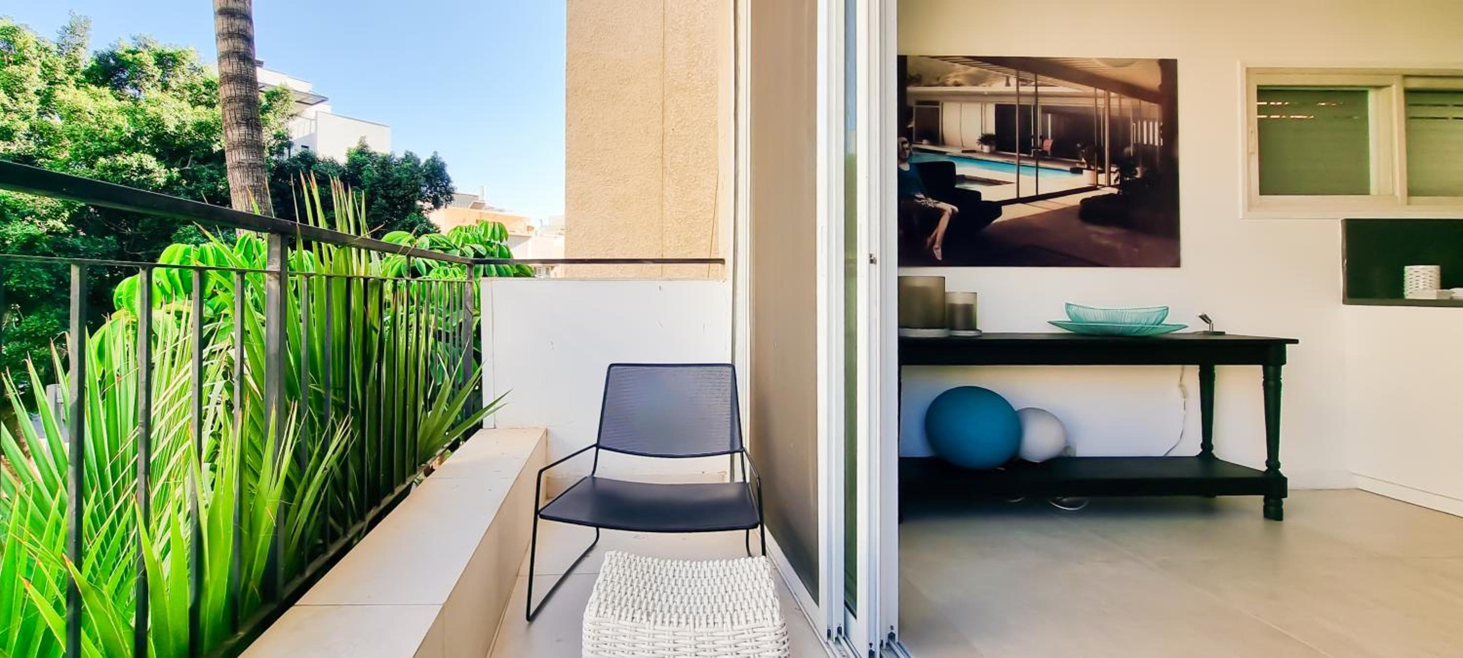 BnBIsrael Apartments - Hovevei Tsiyon Magnolia view 3