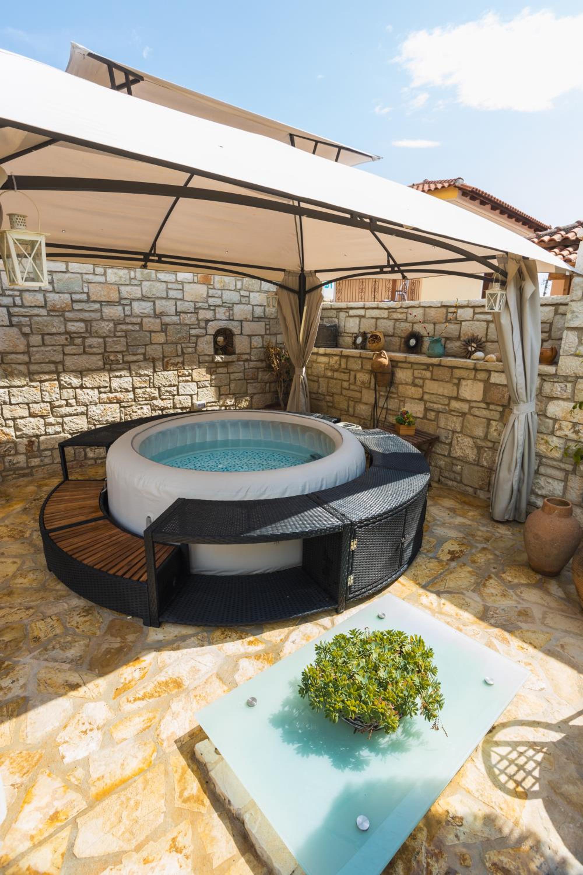 Villa Porta Qeparo