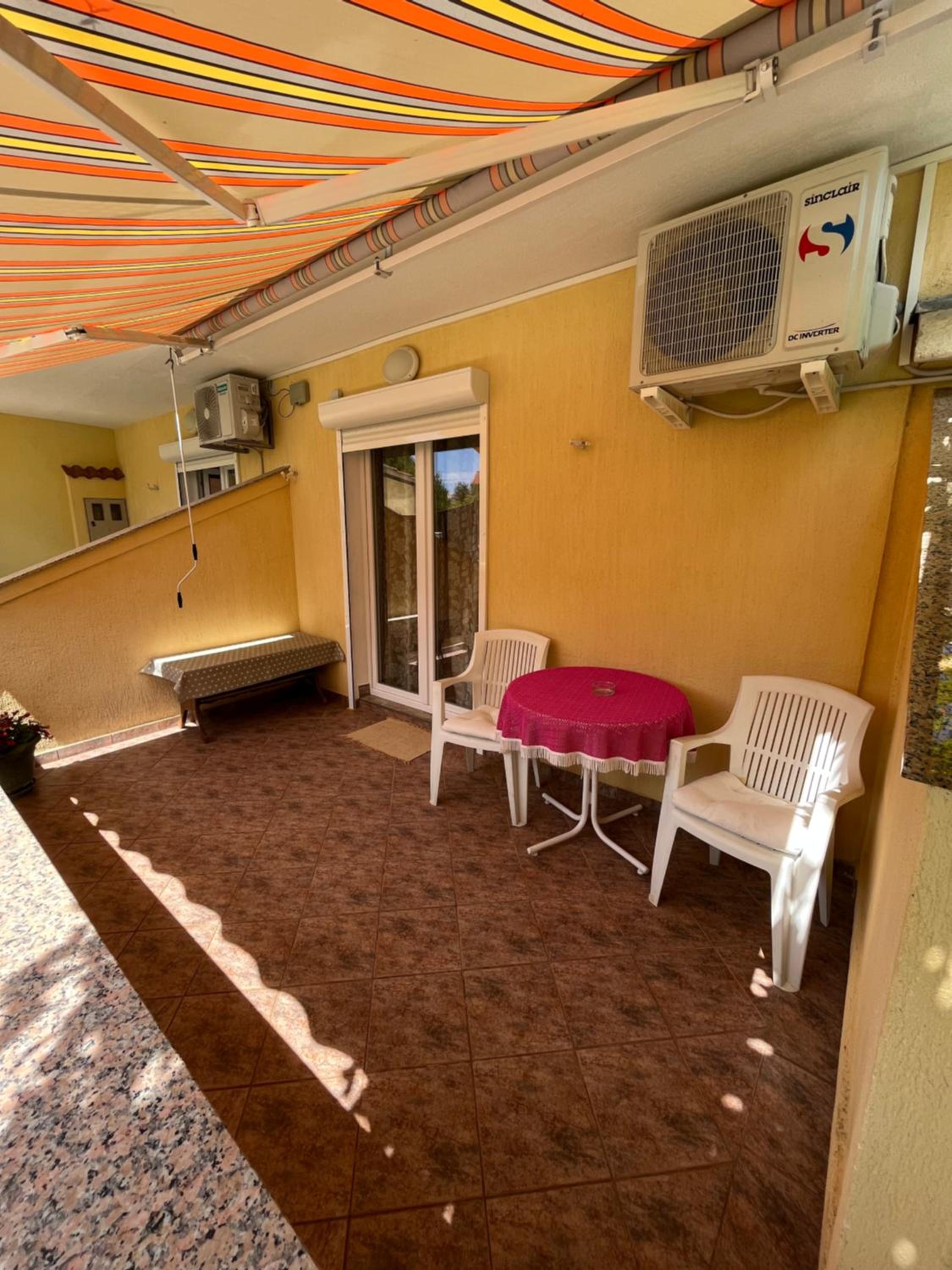 Apartments and Rooms Markovski
