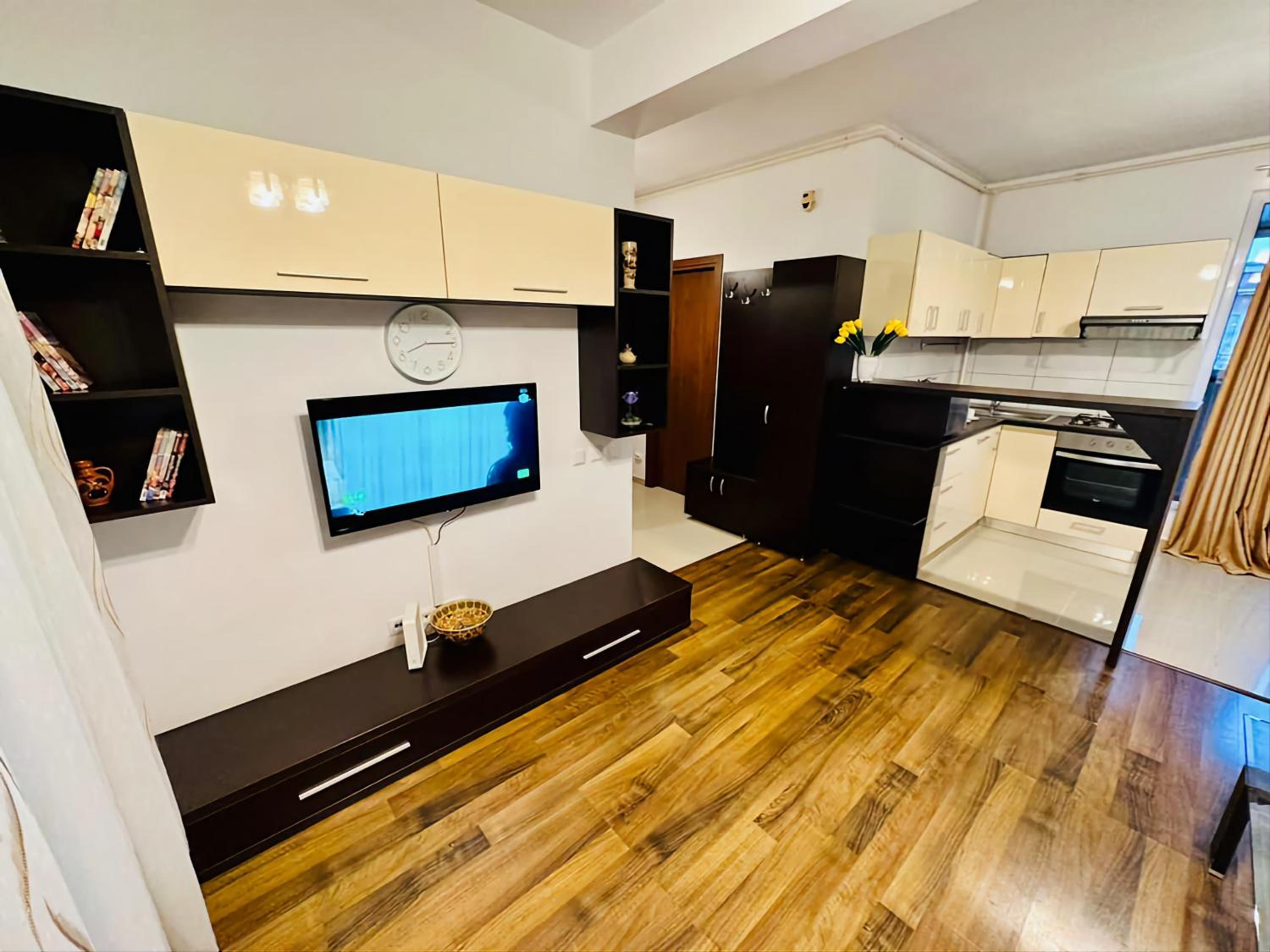 Moon Modern Apartment