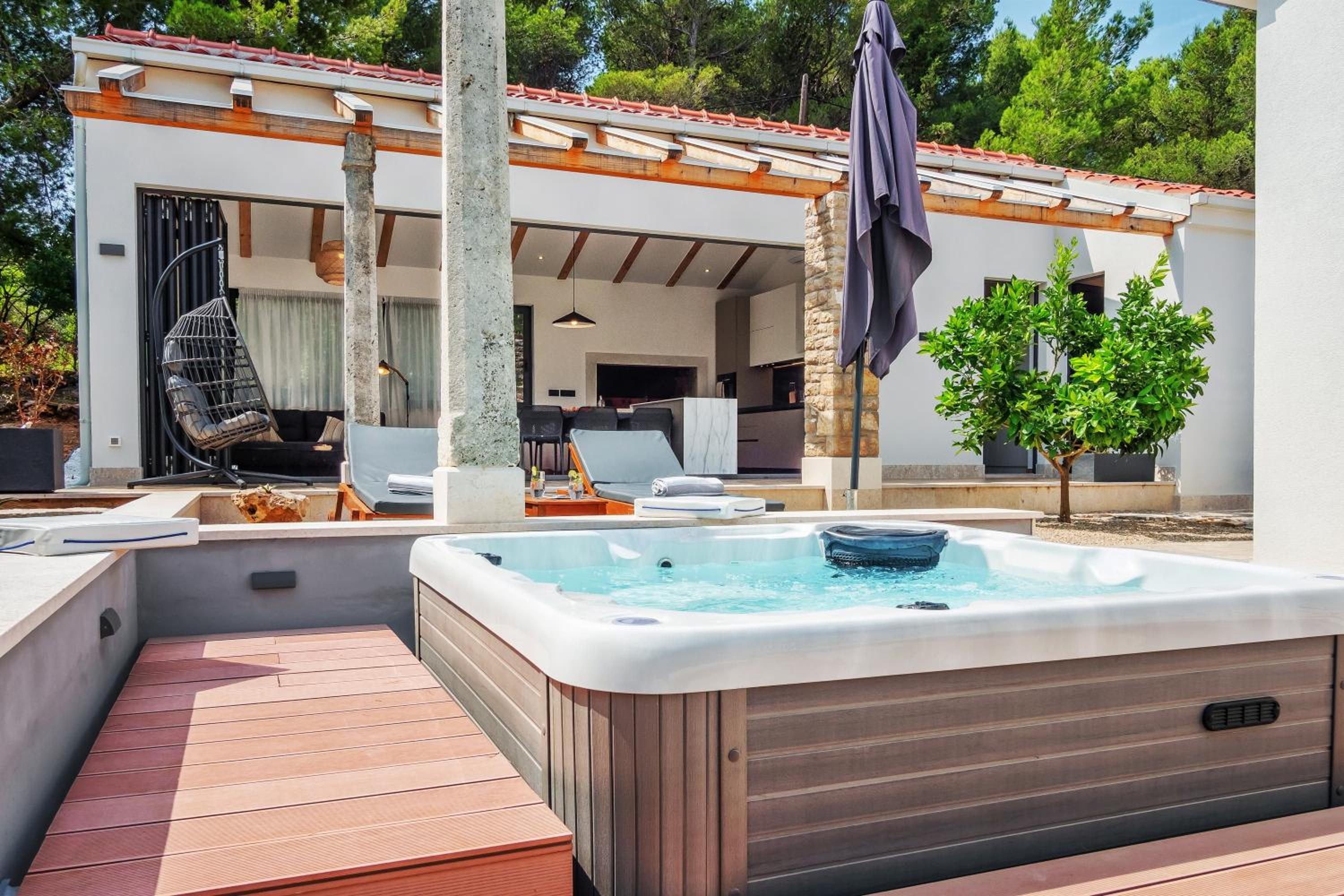 Holiday House de Finis view 3