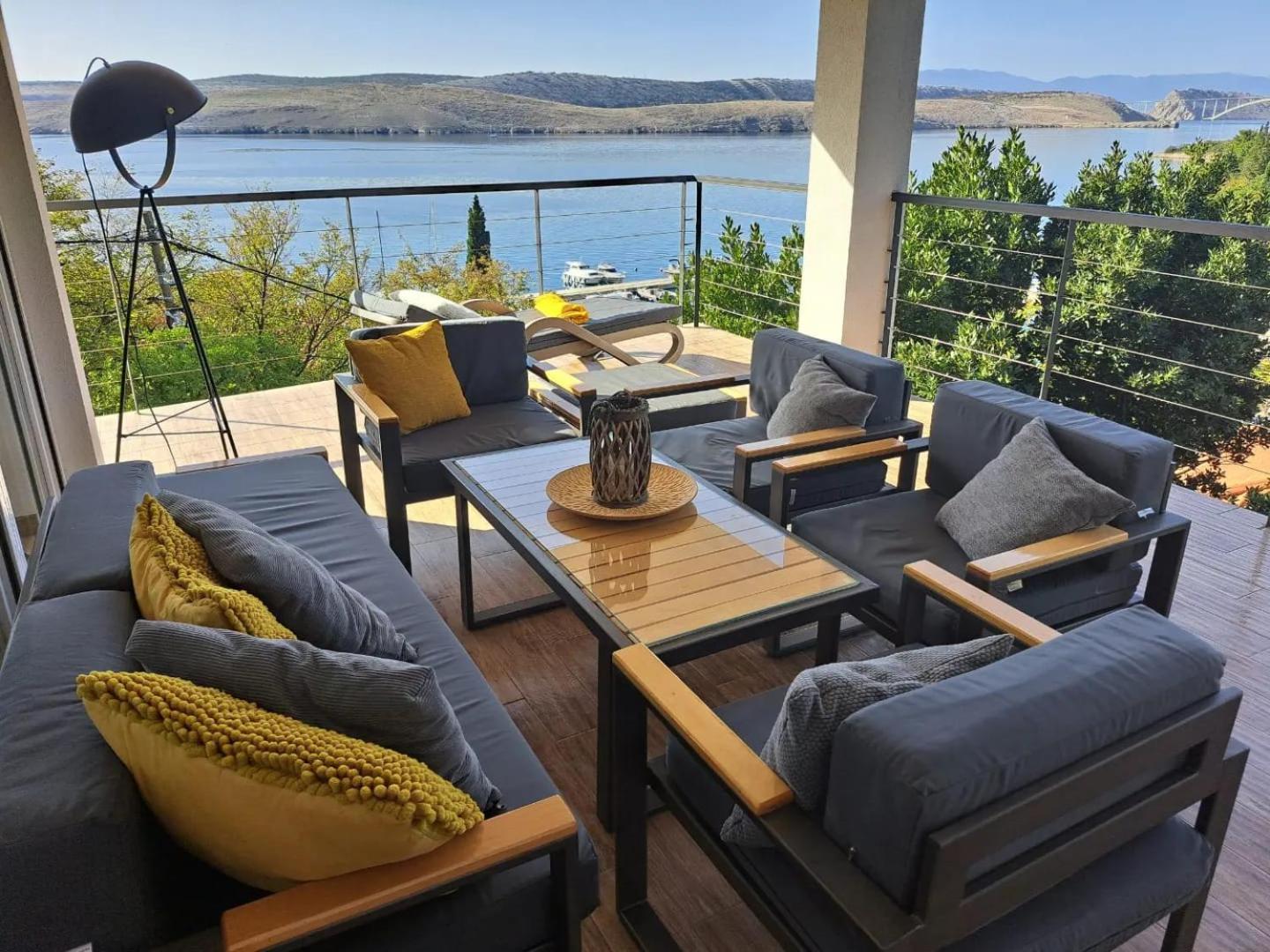 Beachfront Villa Grace with heated rooftop pool view 5