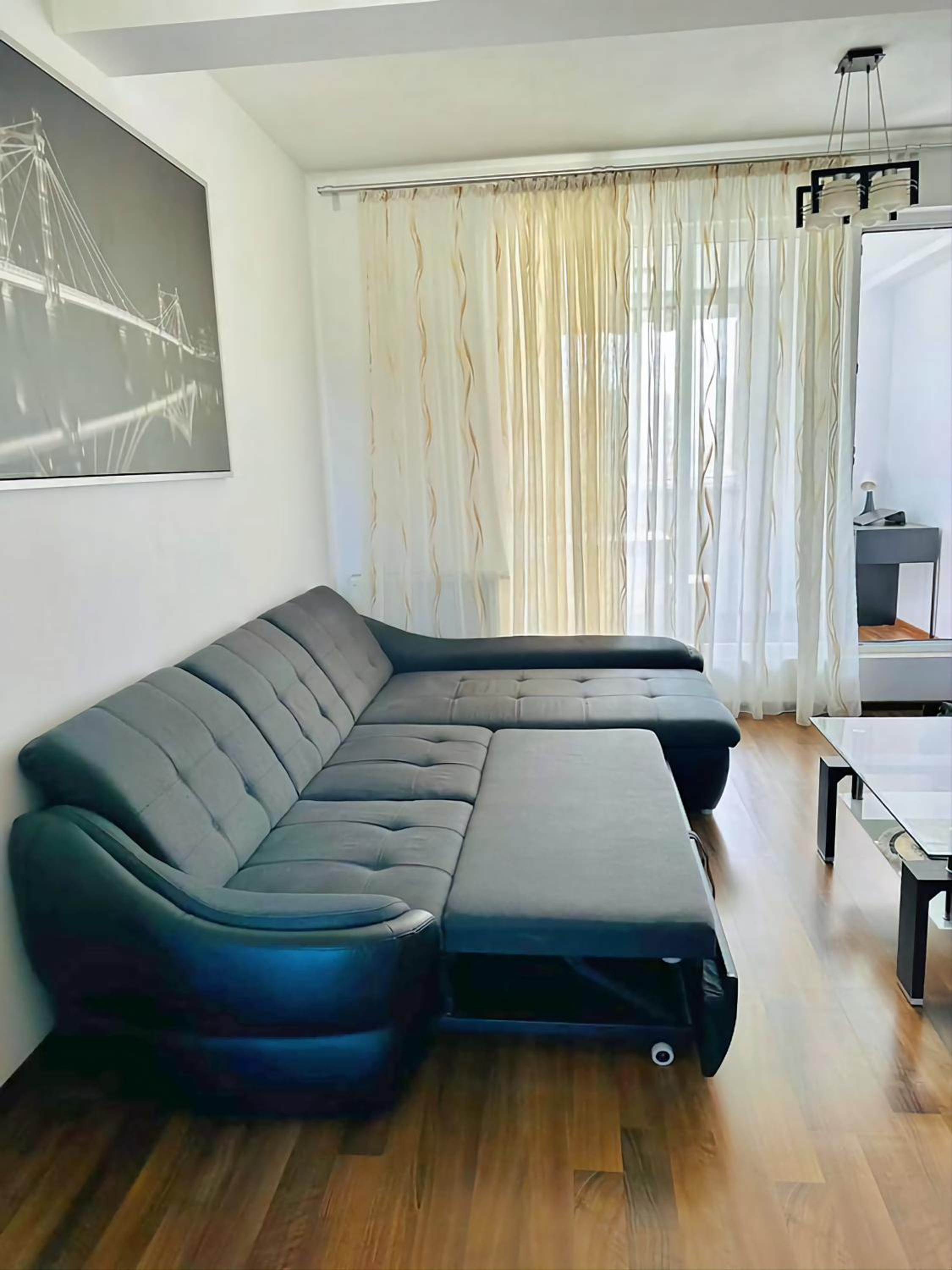 Moon Modern Apartment