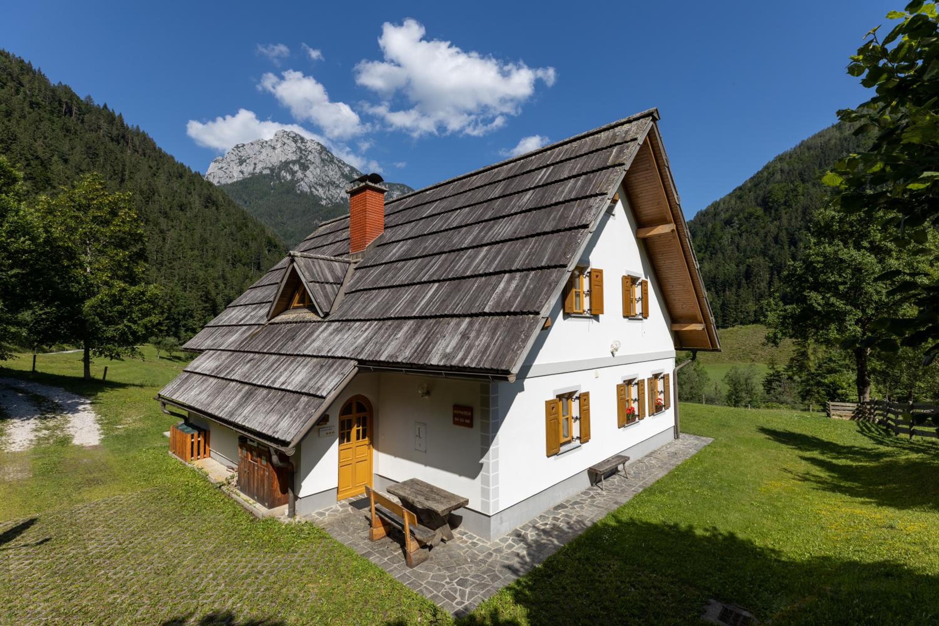 Mala hiša view 4