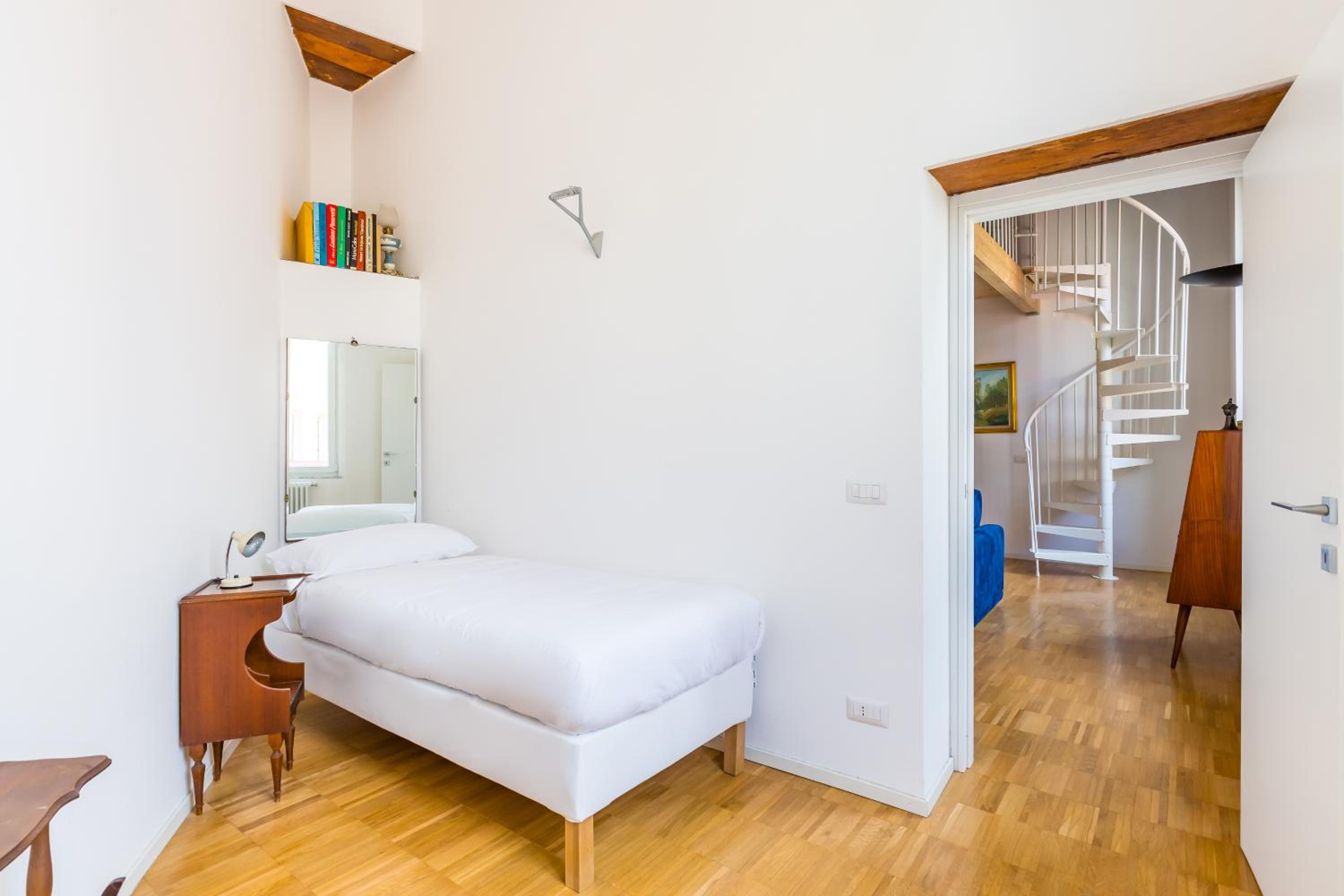Nova Stylish House in center by Napoliapartments