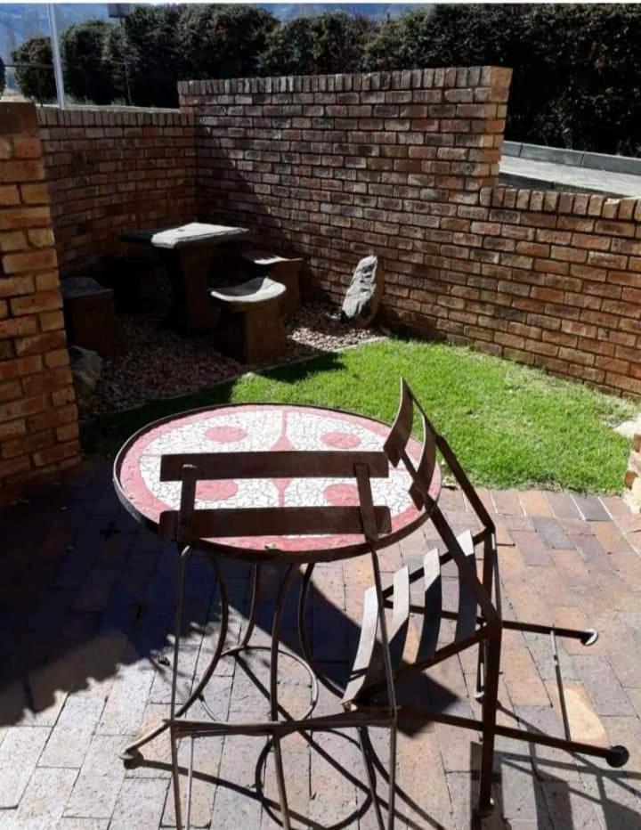 de Klerens Gems Topaz Self Catering Studio view 2