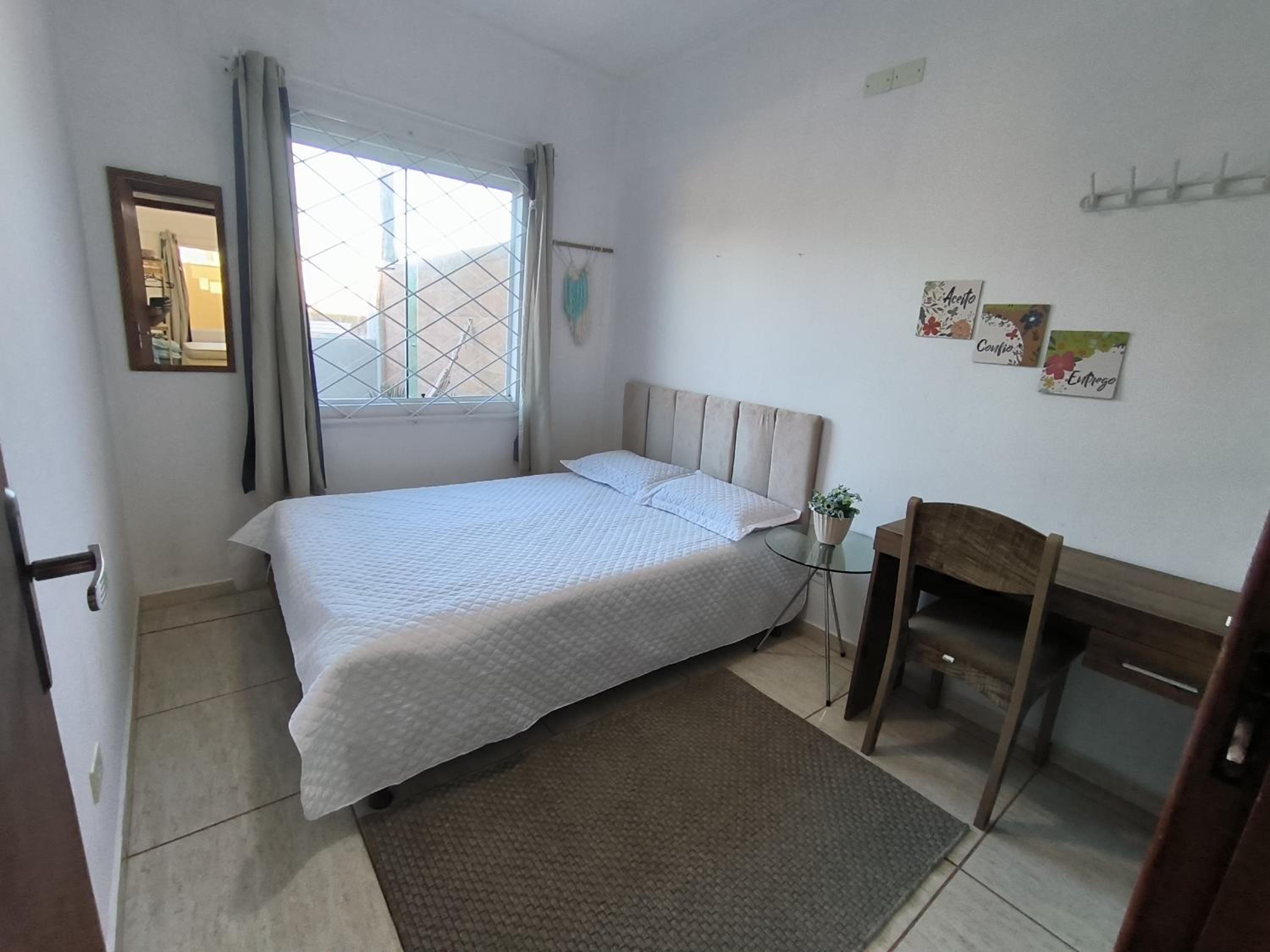 Casa alguns passos do mar com piscina e hidro