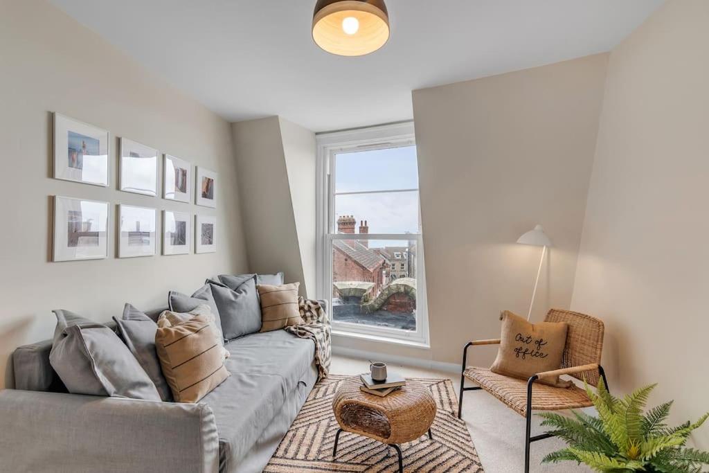 Stylish 1 Bed Cromer Apartment with Sea View & Free Parking view 2