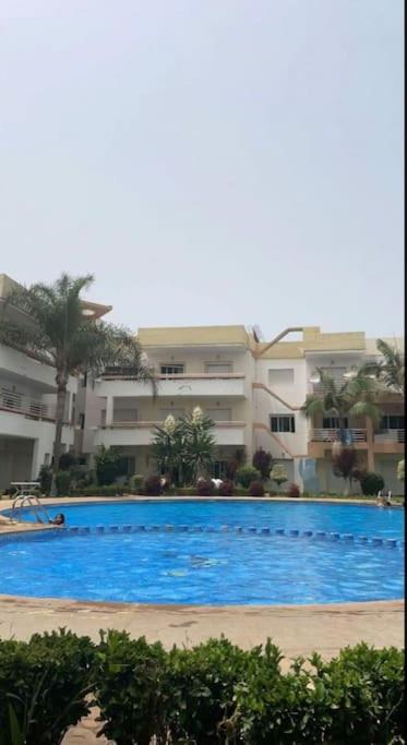 Appart spacieux piscine&jardin