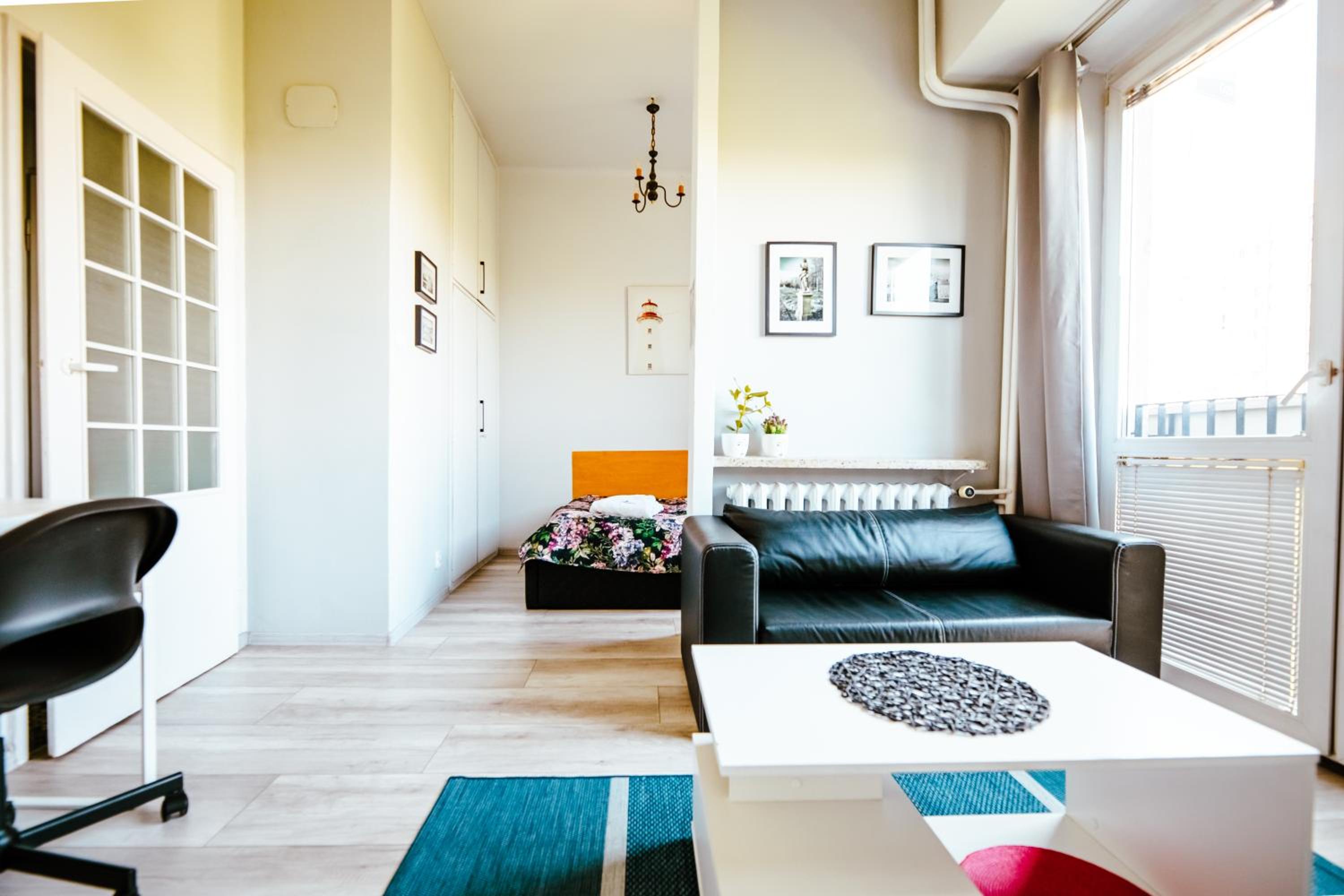 Exclusive Apt High Ceilings View by PolandBnB