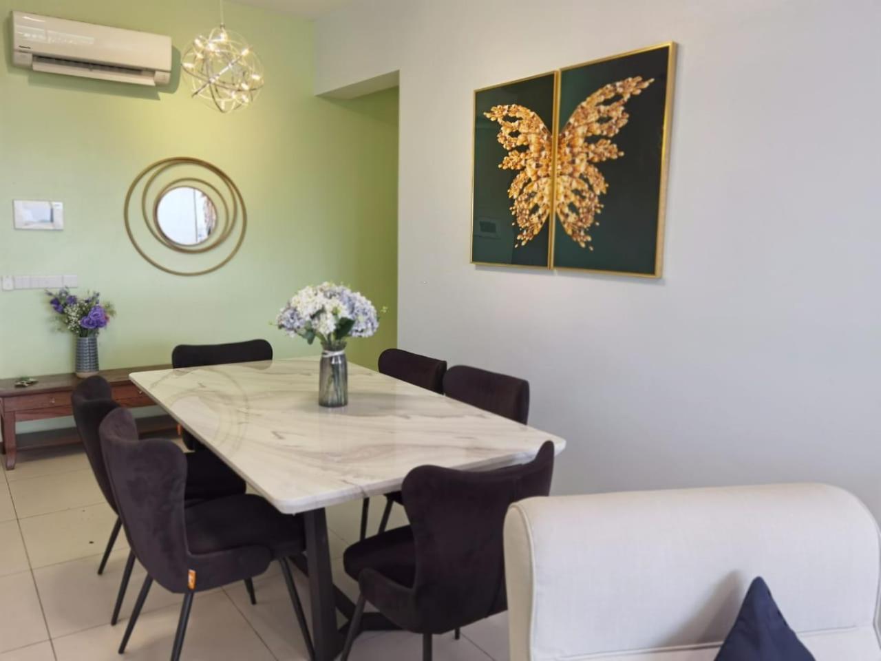 Tree Family Executive Suite 3 BR /8 PAX Gurney photo 6