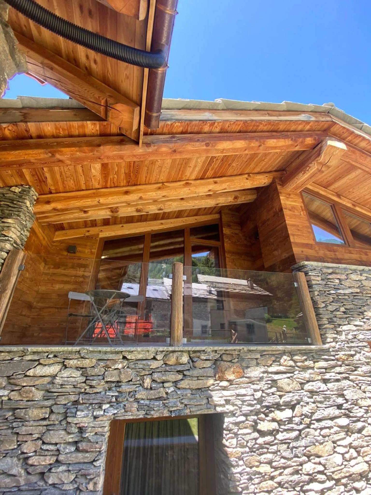 Grand Maison Monfol view 2