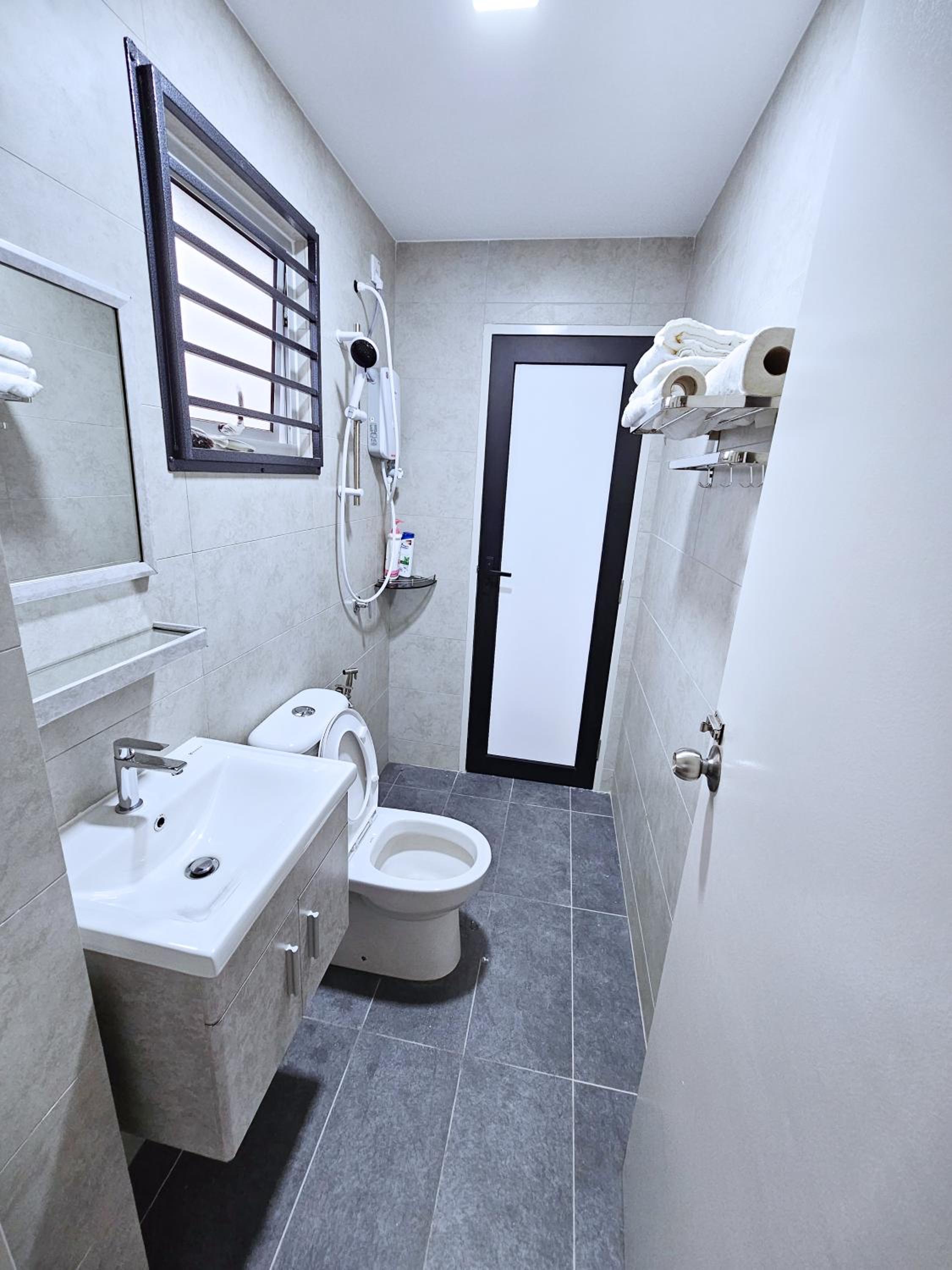 Entire Home at Indahpura, Kulai photo 7