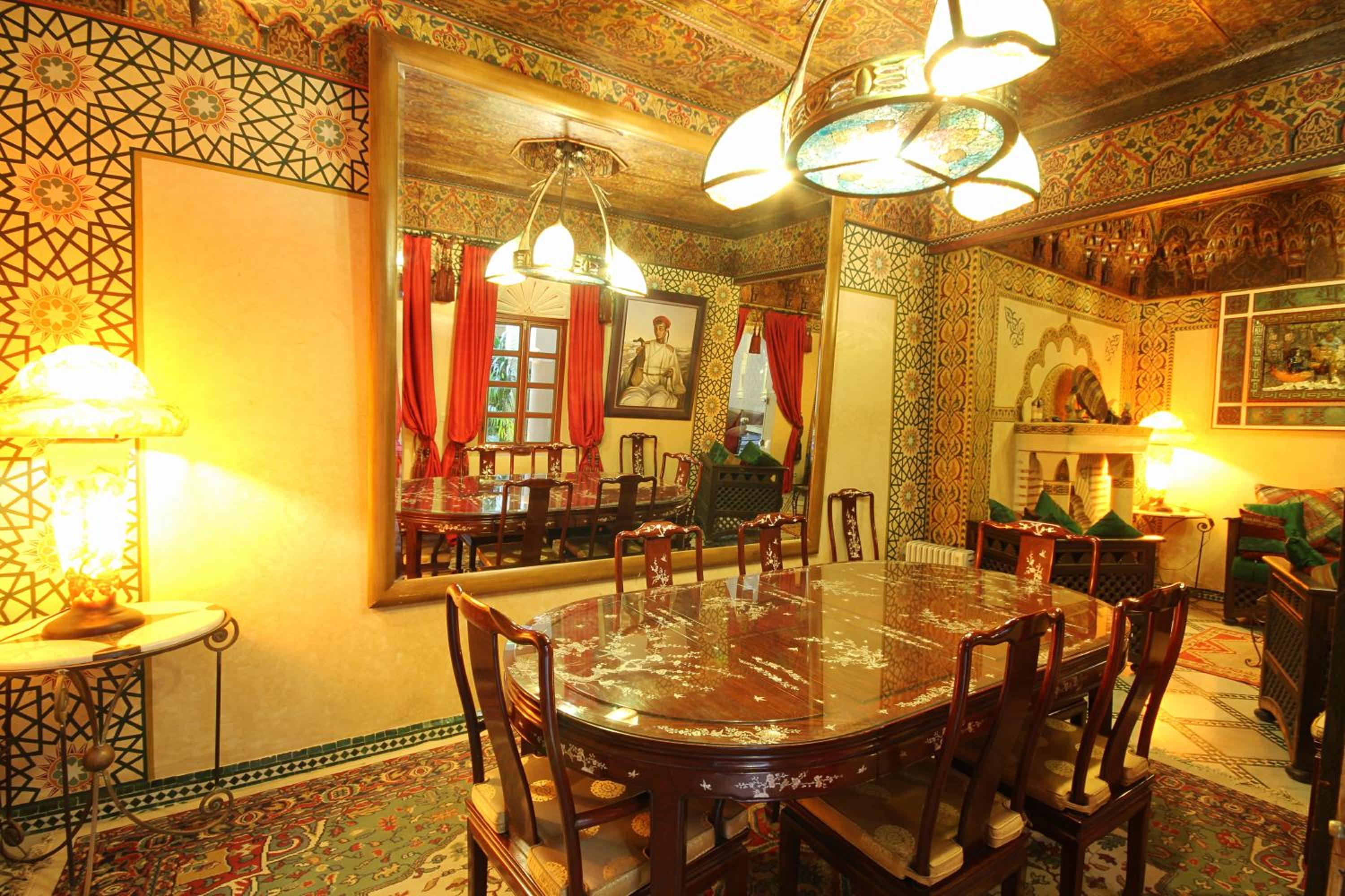 dining
