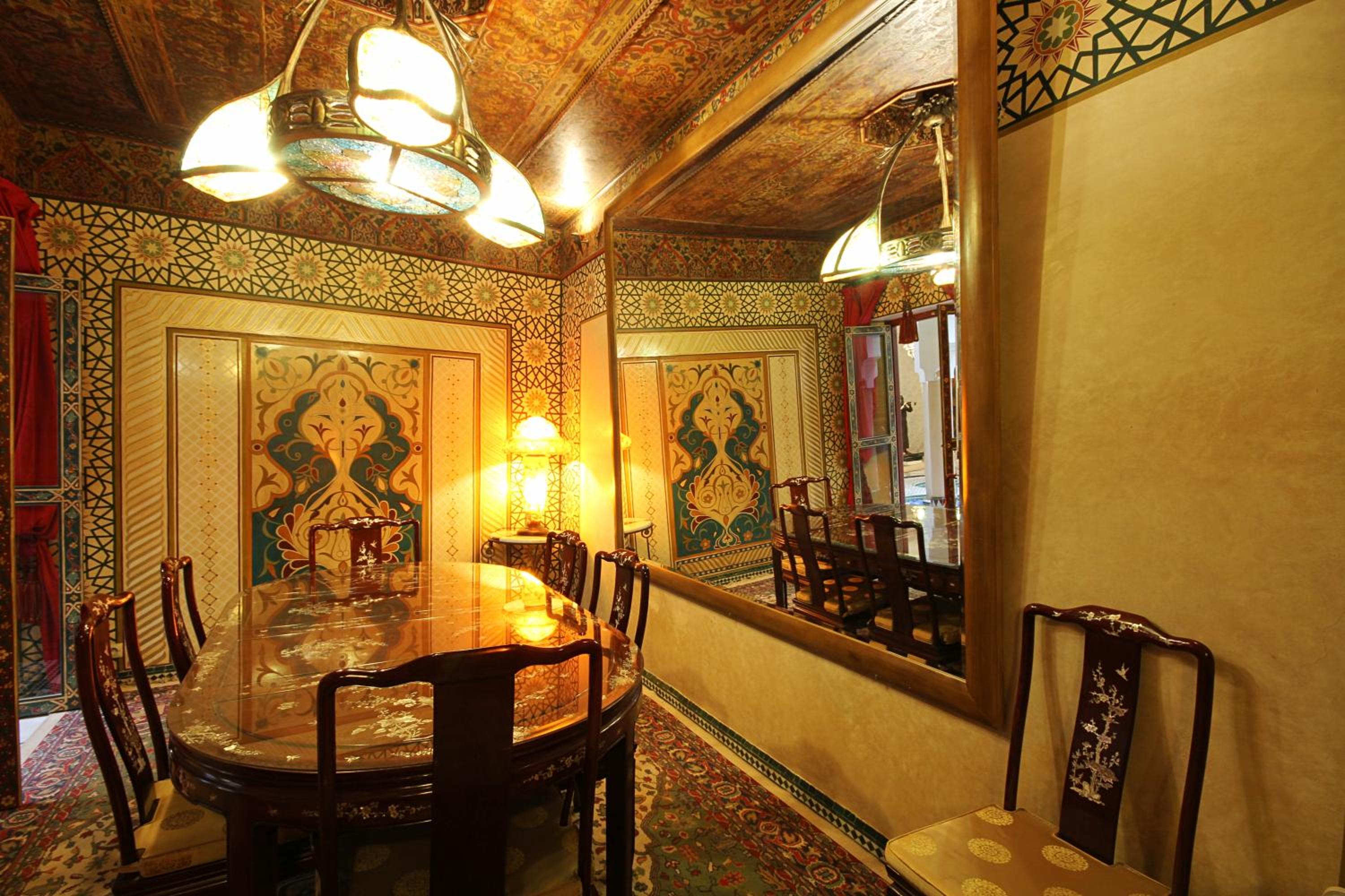 dining