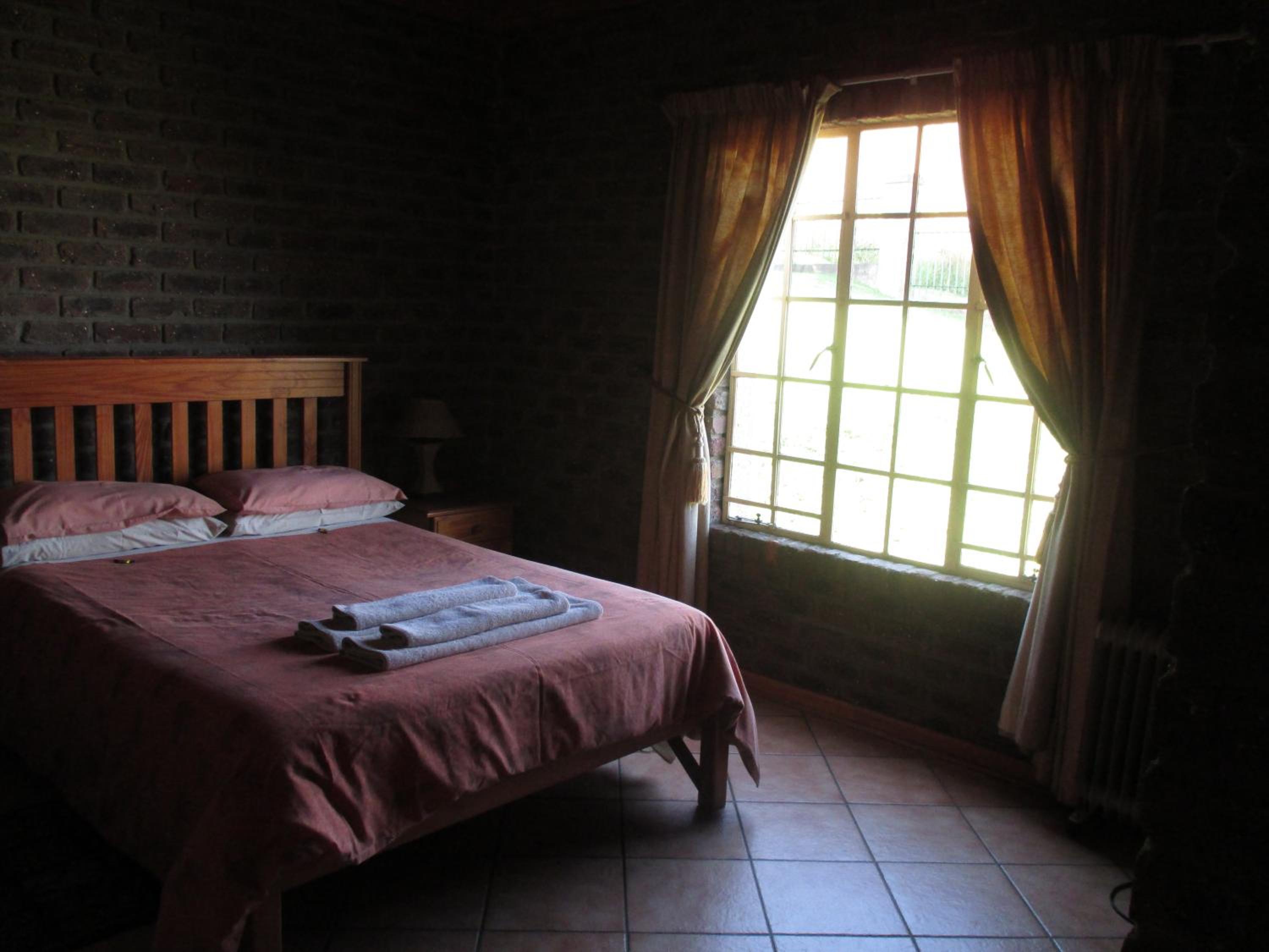 Thaba Tsweni Lodge & Safaris