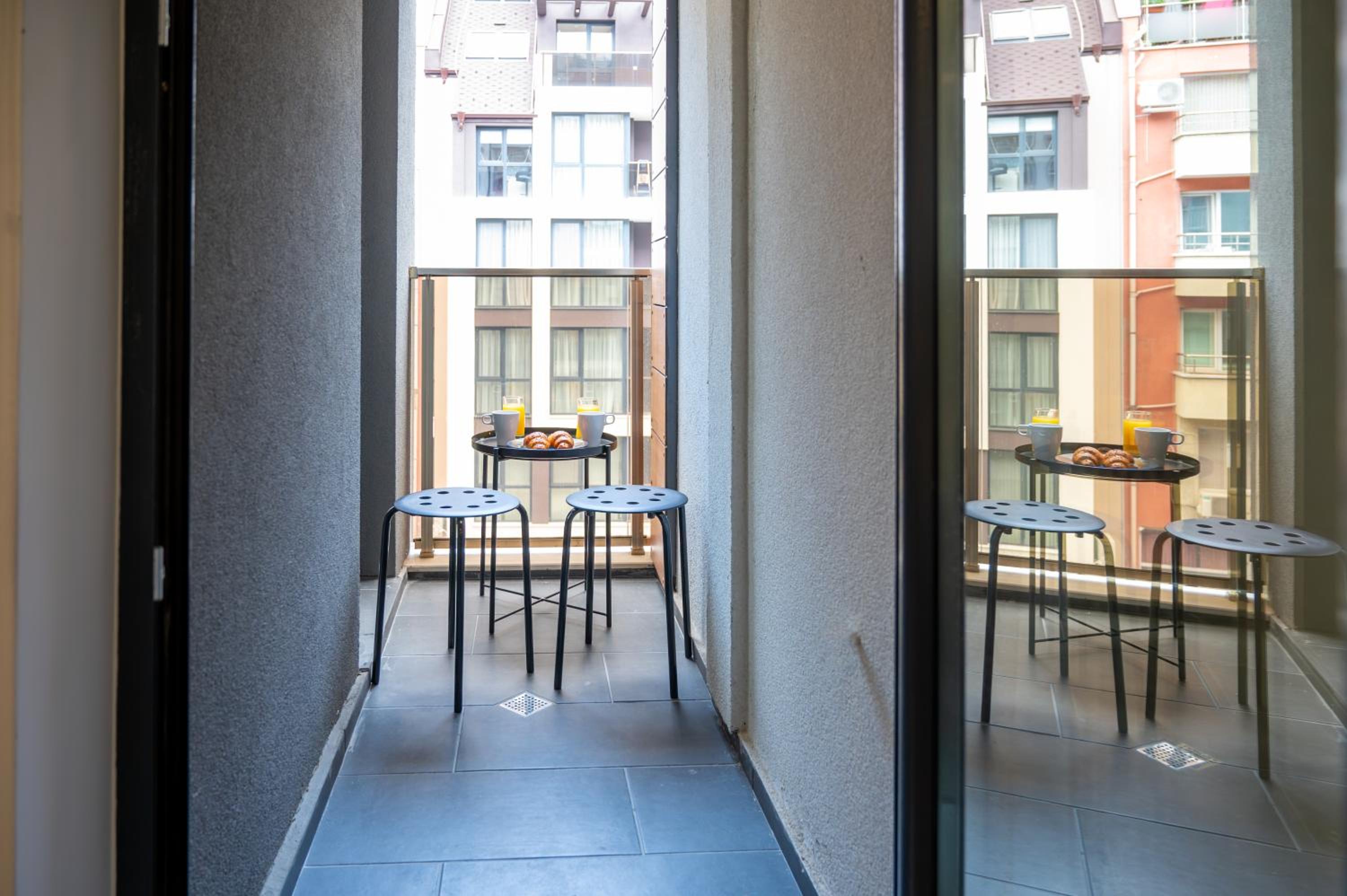 Bright Studio in the City Center