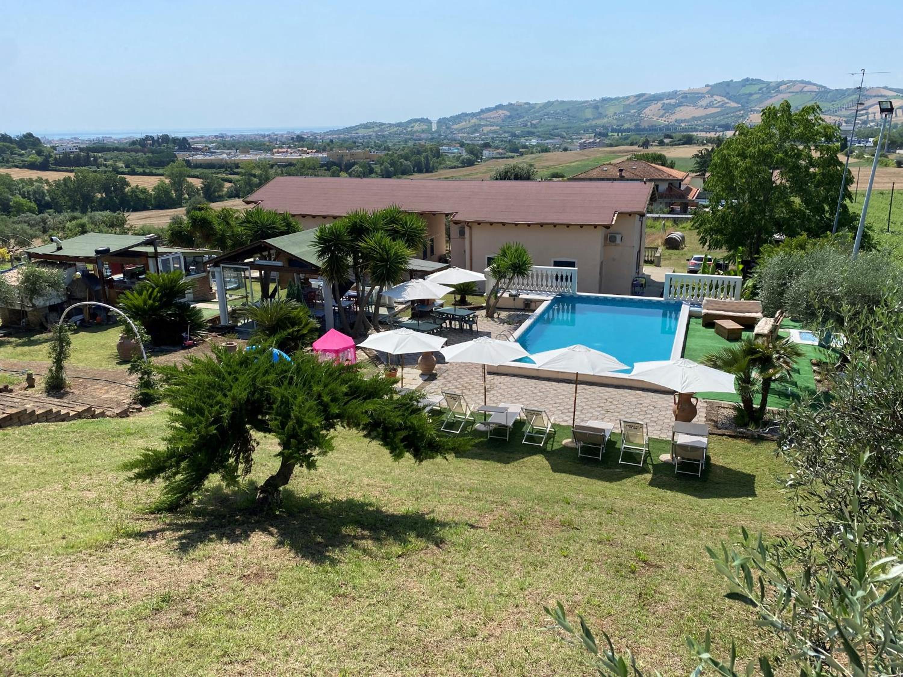Glamping & Residence IL Villaggio del Re view 4