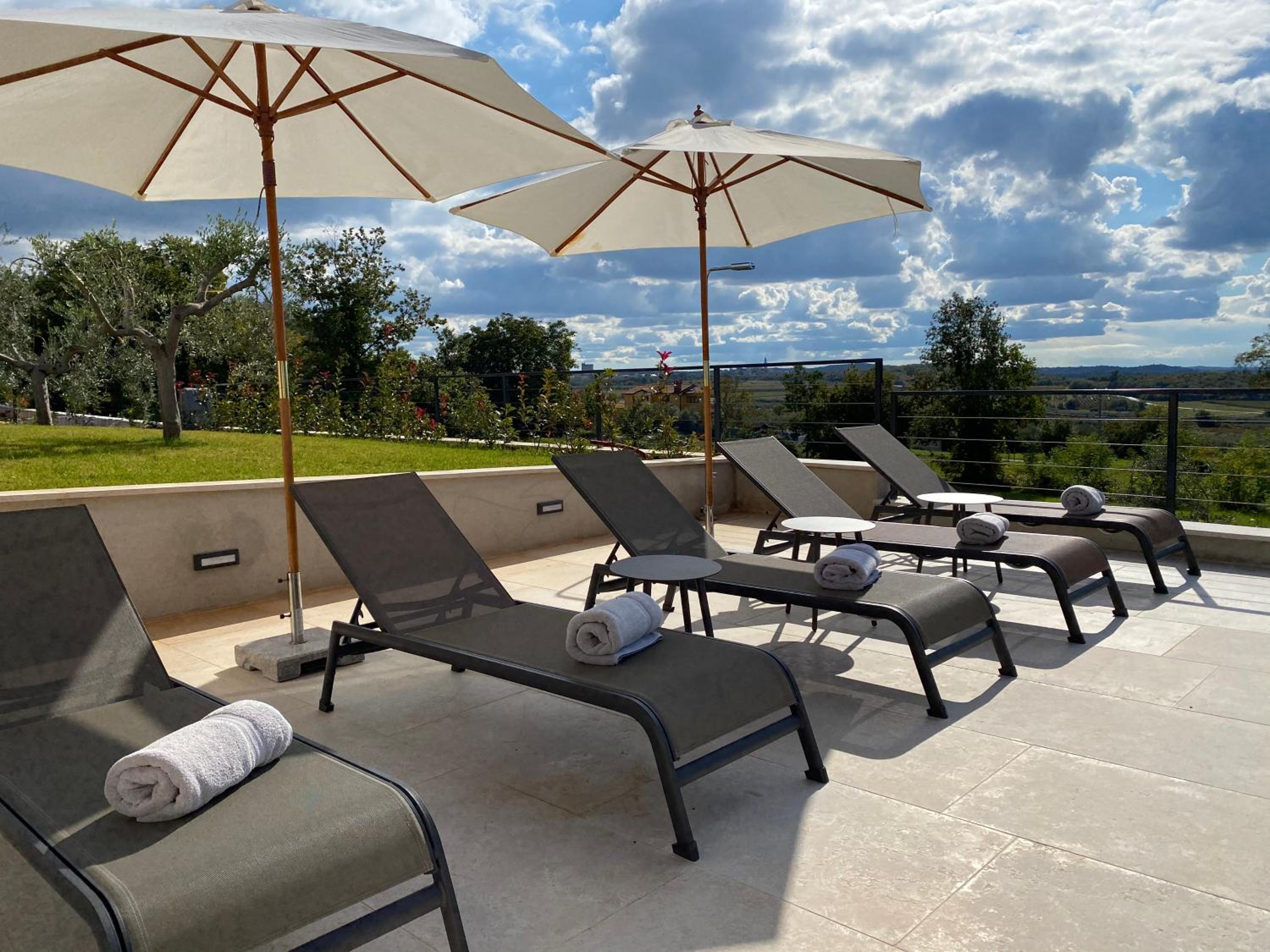 Villa Tina Maria with seaview near Porec