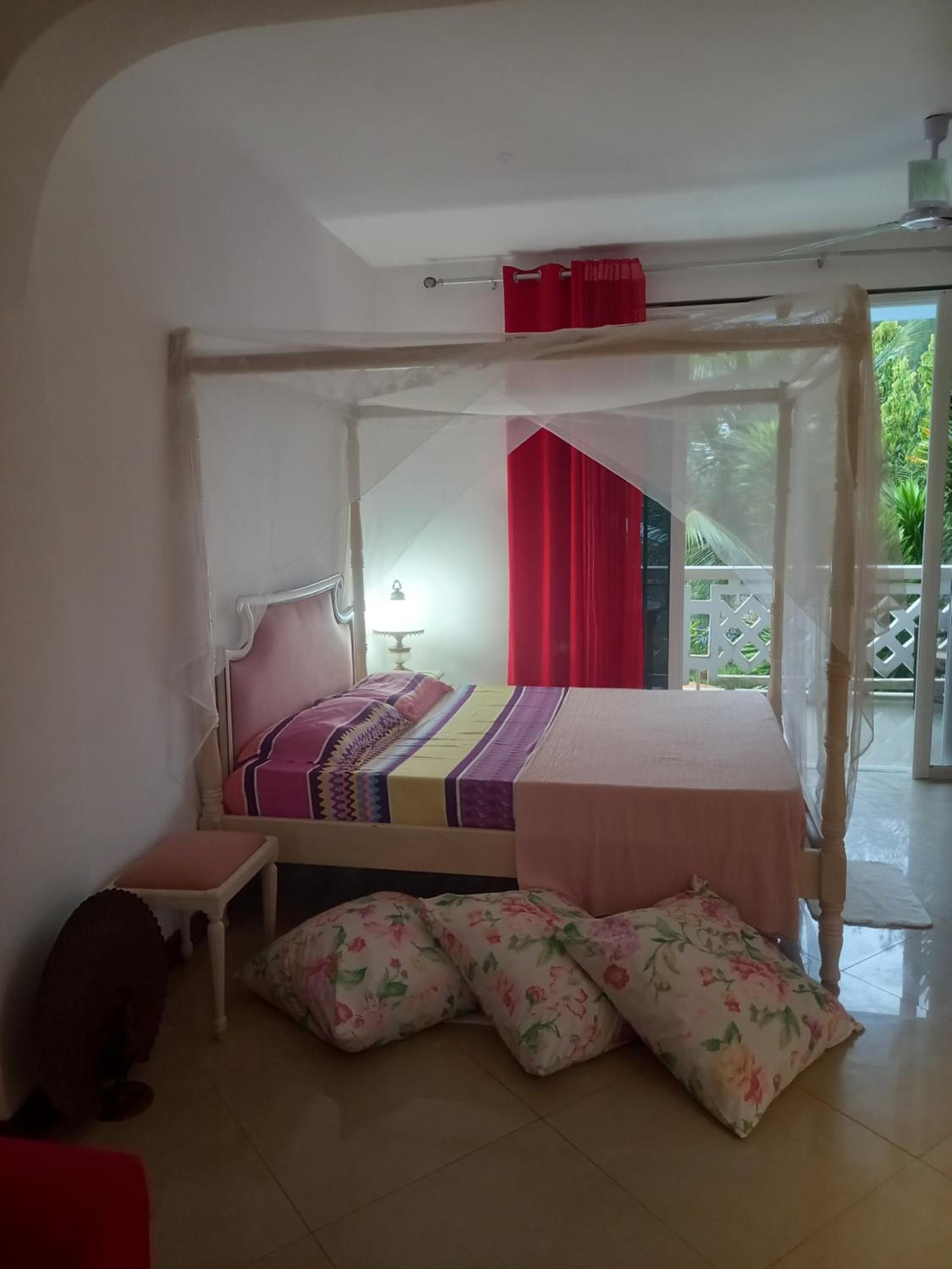 Cera's Cozy Apartment view 3