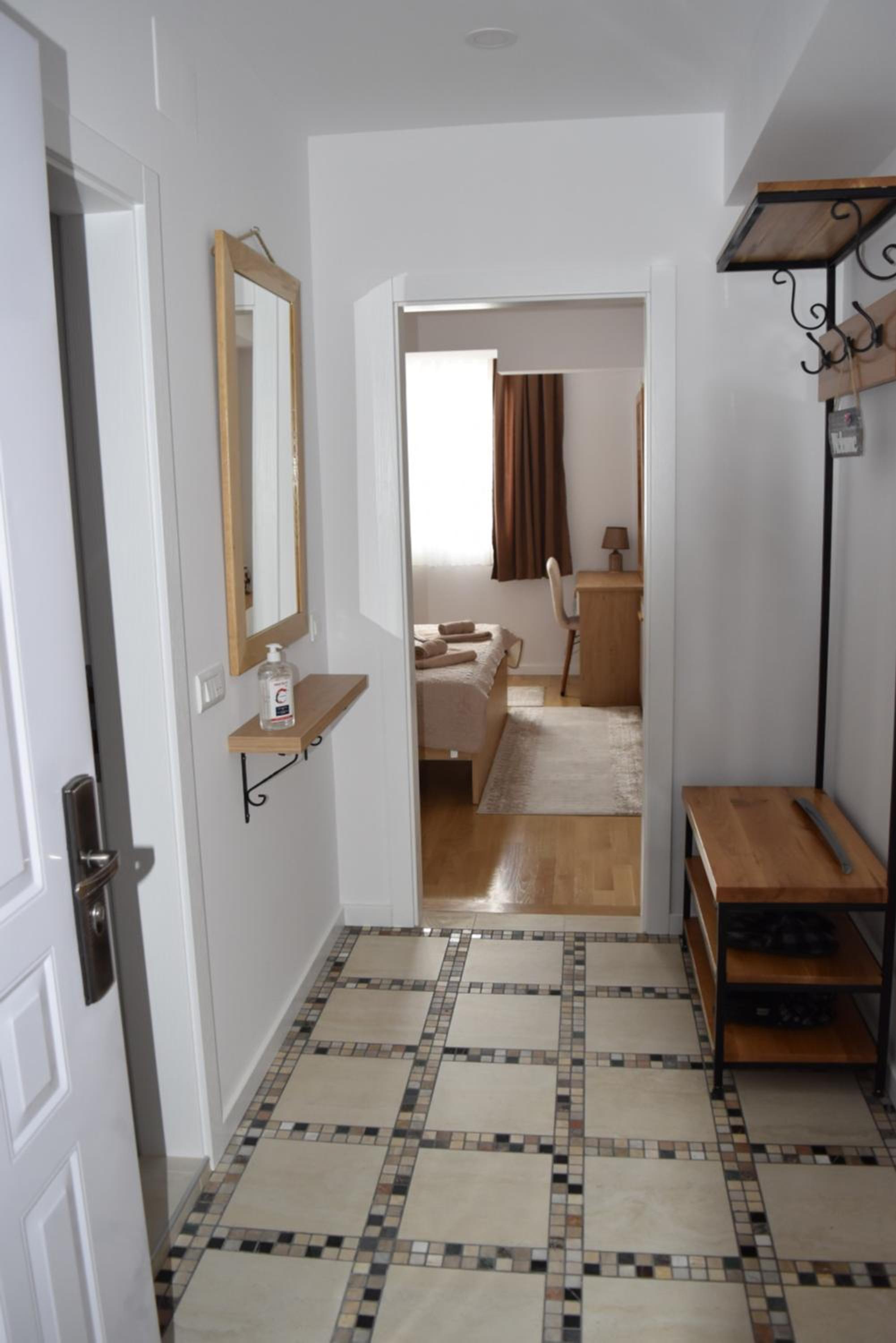Luxury Apartment Poli view 4