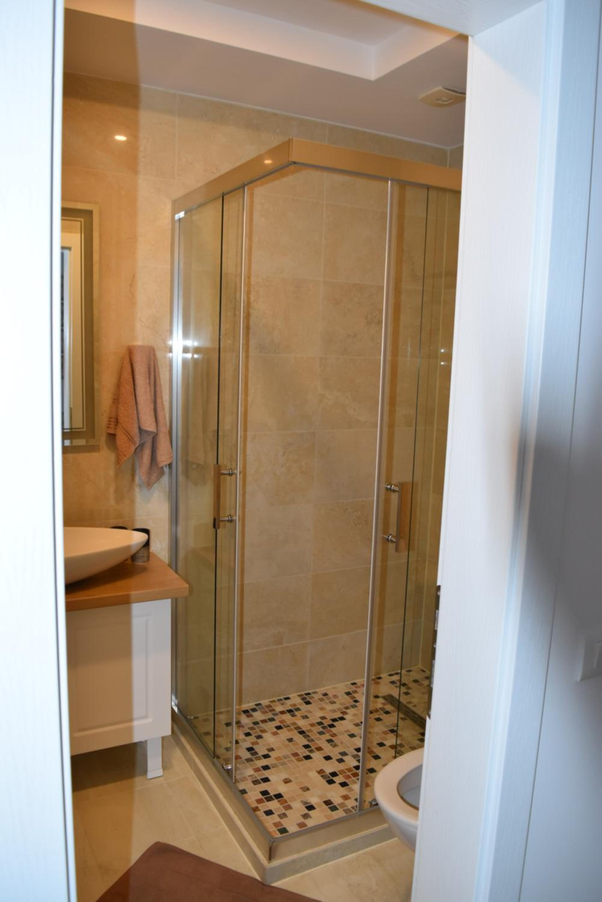 Luxury Apartment Poli view 5
