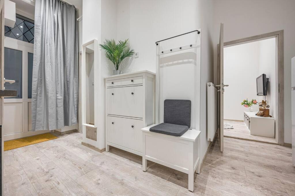 Dual 2BR Comfort Escape with 2 Bathroom by NW view 2