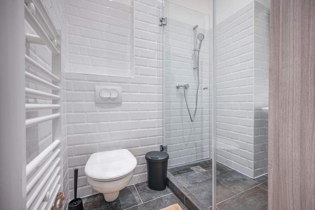 Dual 2BR Comfort Escape with 2 Bathroom by NW view 4