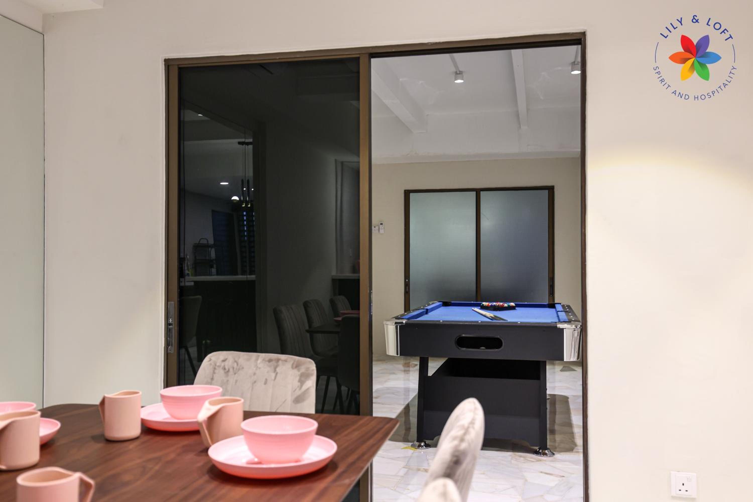 KL Townhouse Villa by LilyandLoft