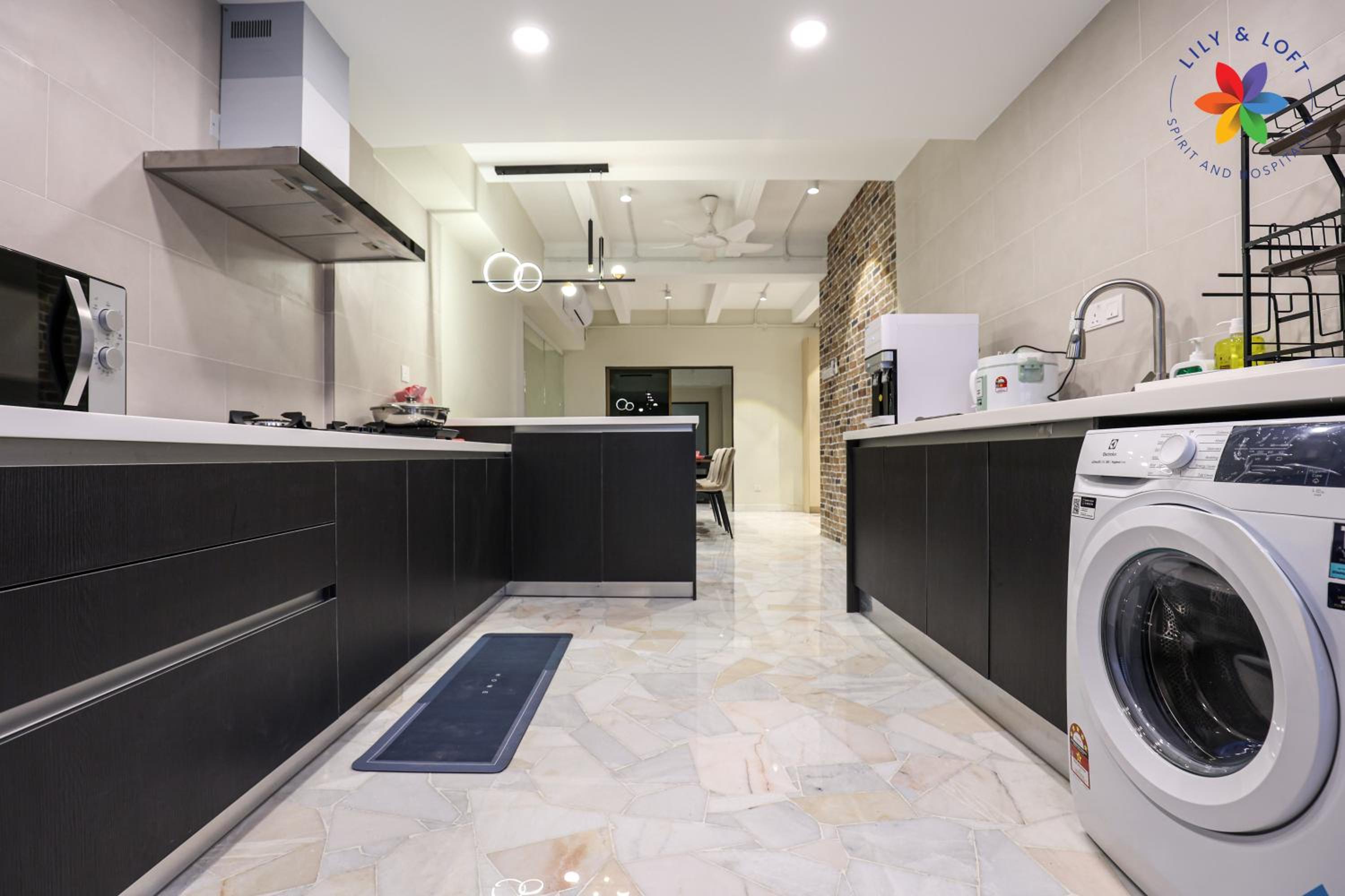 KL Townhouse Villa by LilyandLoft