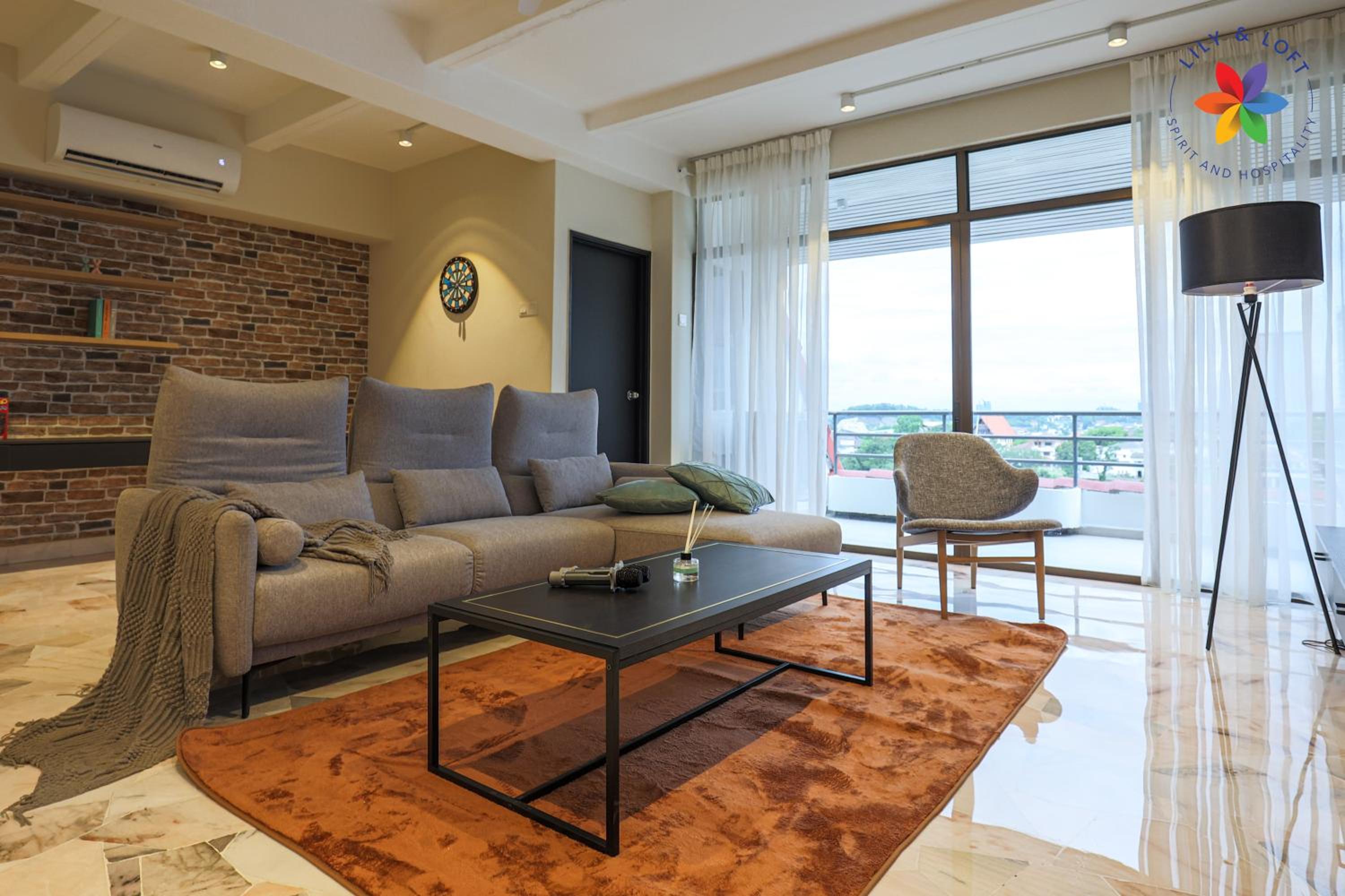 KL Townhouse Villa by LilyandLoft