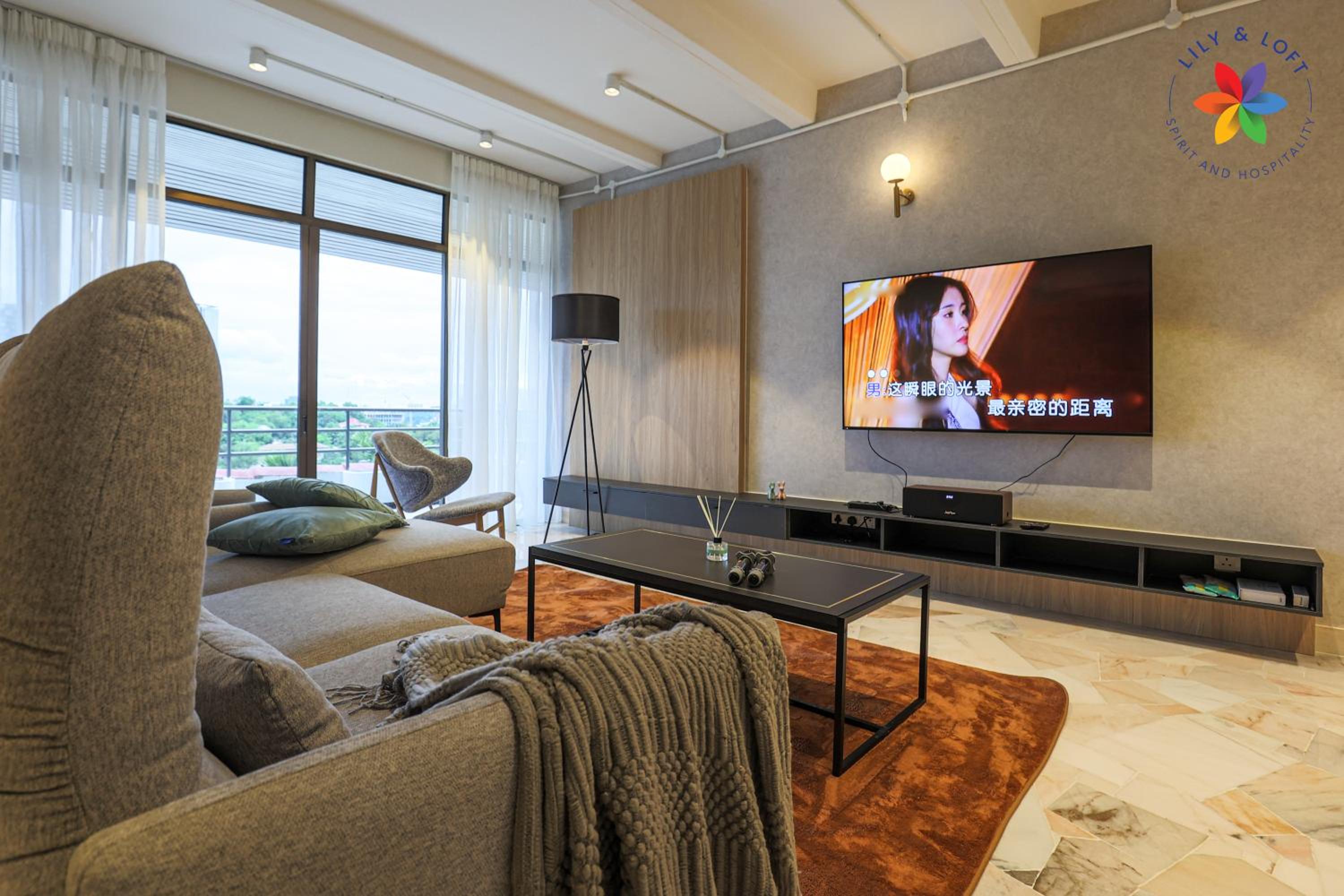 KL Townhouse Villa by LilyandLoft