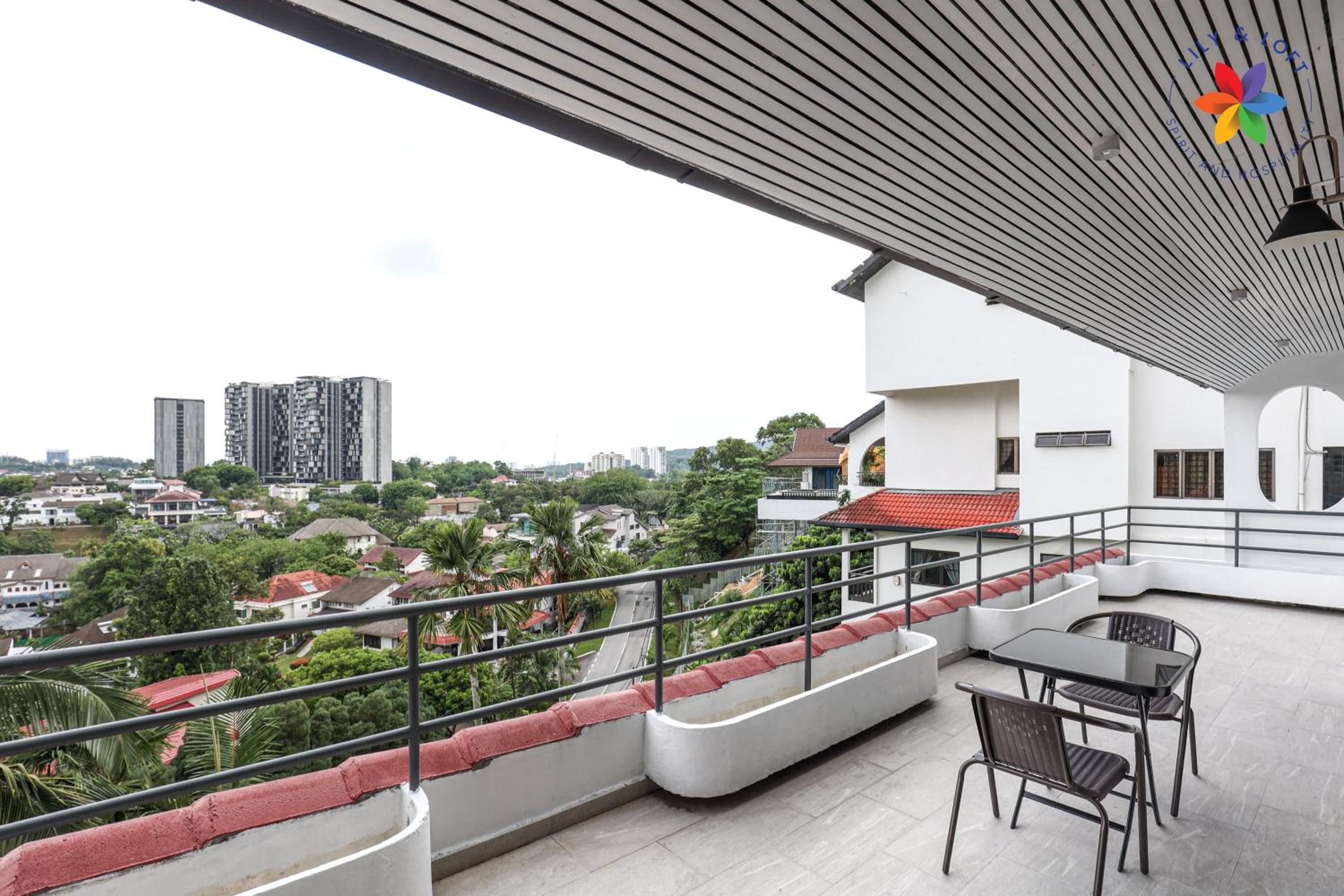 KL Townhouse Villa by LilyandLoft