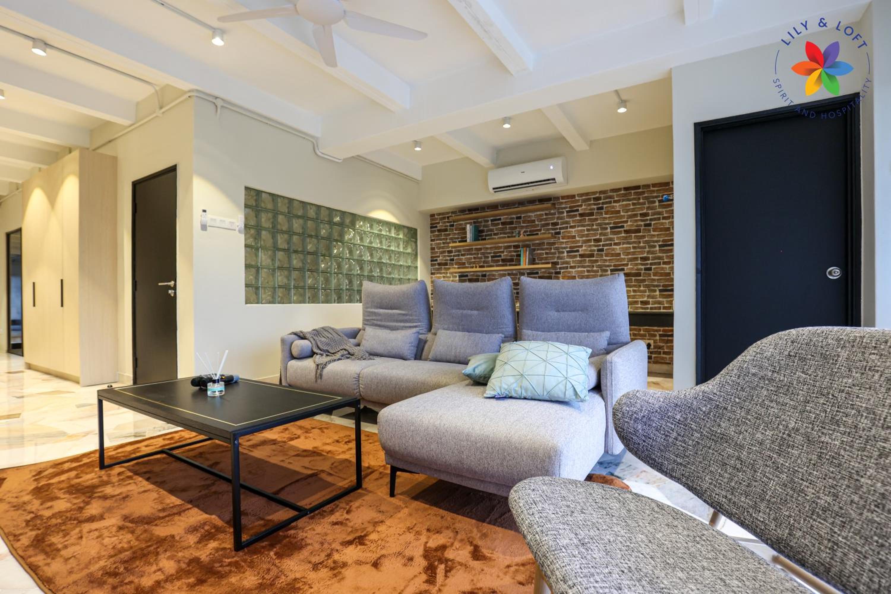 KL Townhouse Villa by LilyandLoft