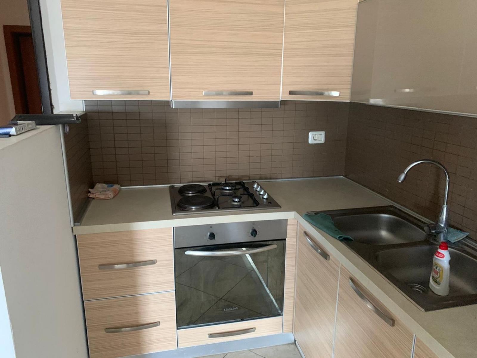 H Apartment Vlorë