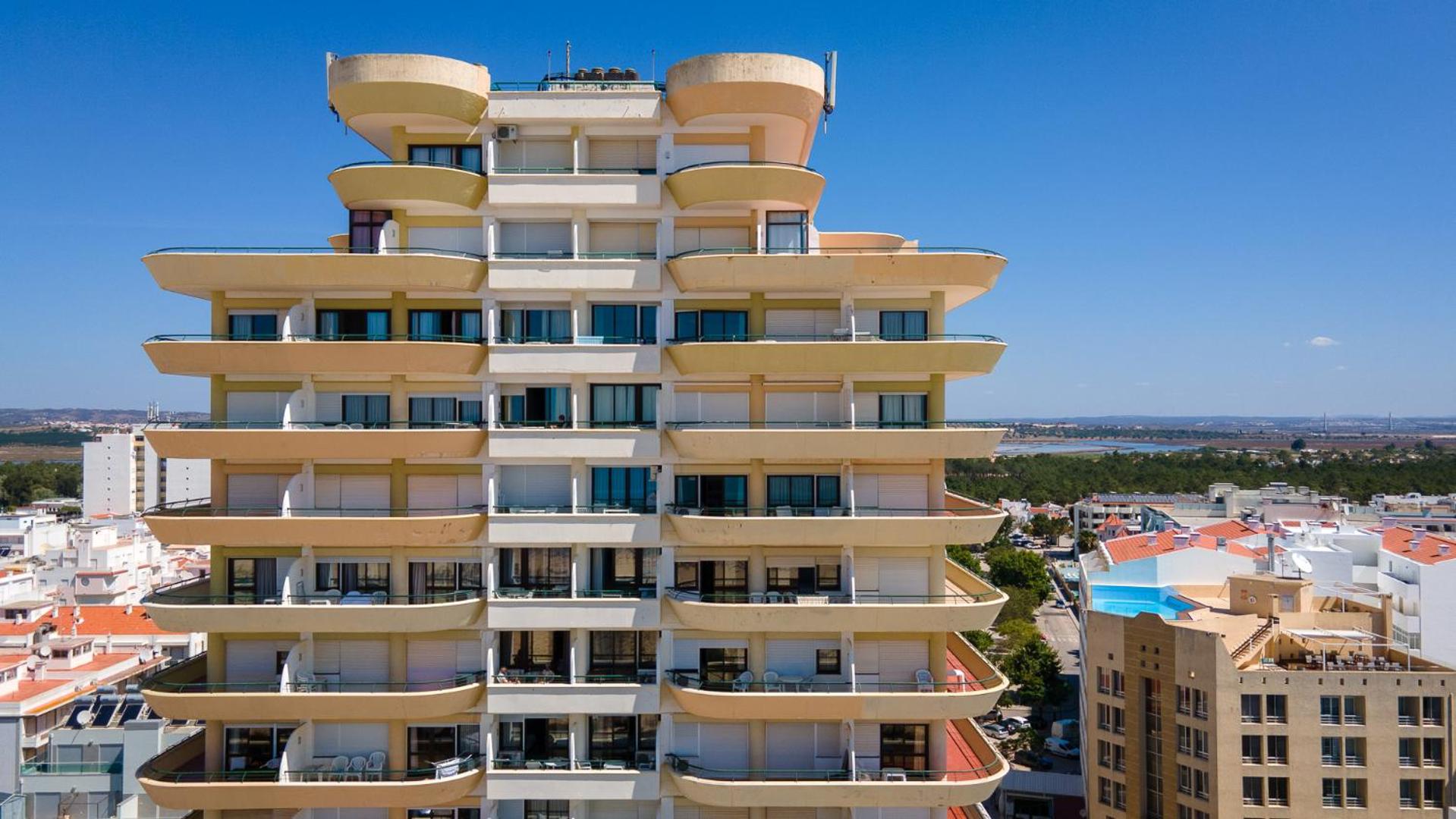 1BDR Apartment W/Beach View by LovelyStay view 3