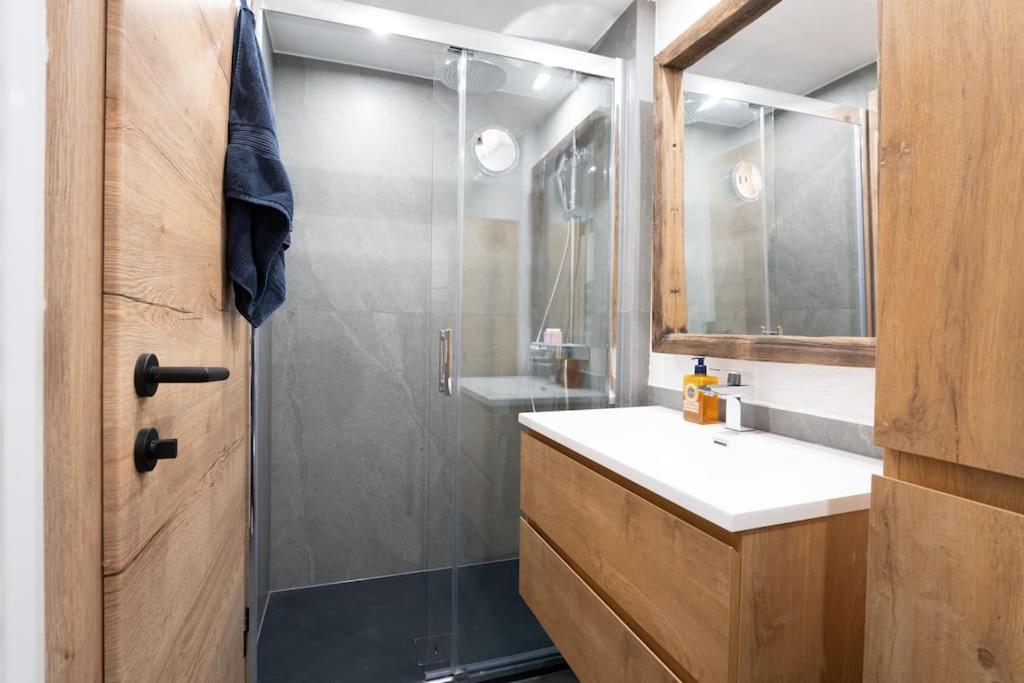 Charming Apartment close to the Slopes, Skiing & Hiking