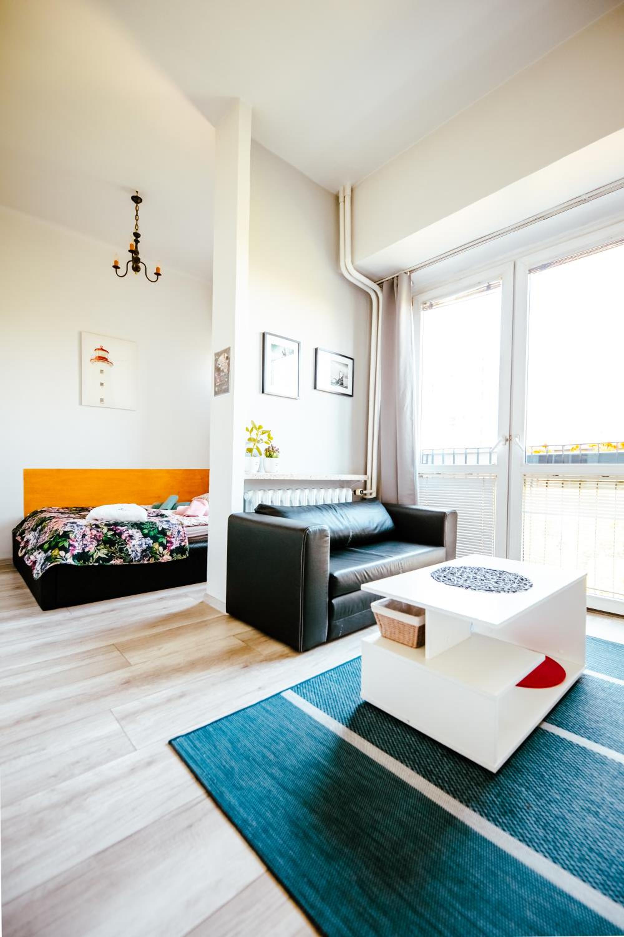 Exclusive Apt High Ceilings View by PolandBnB
