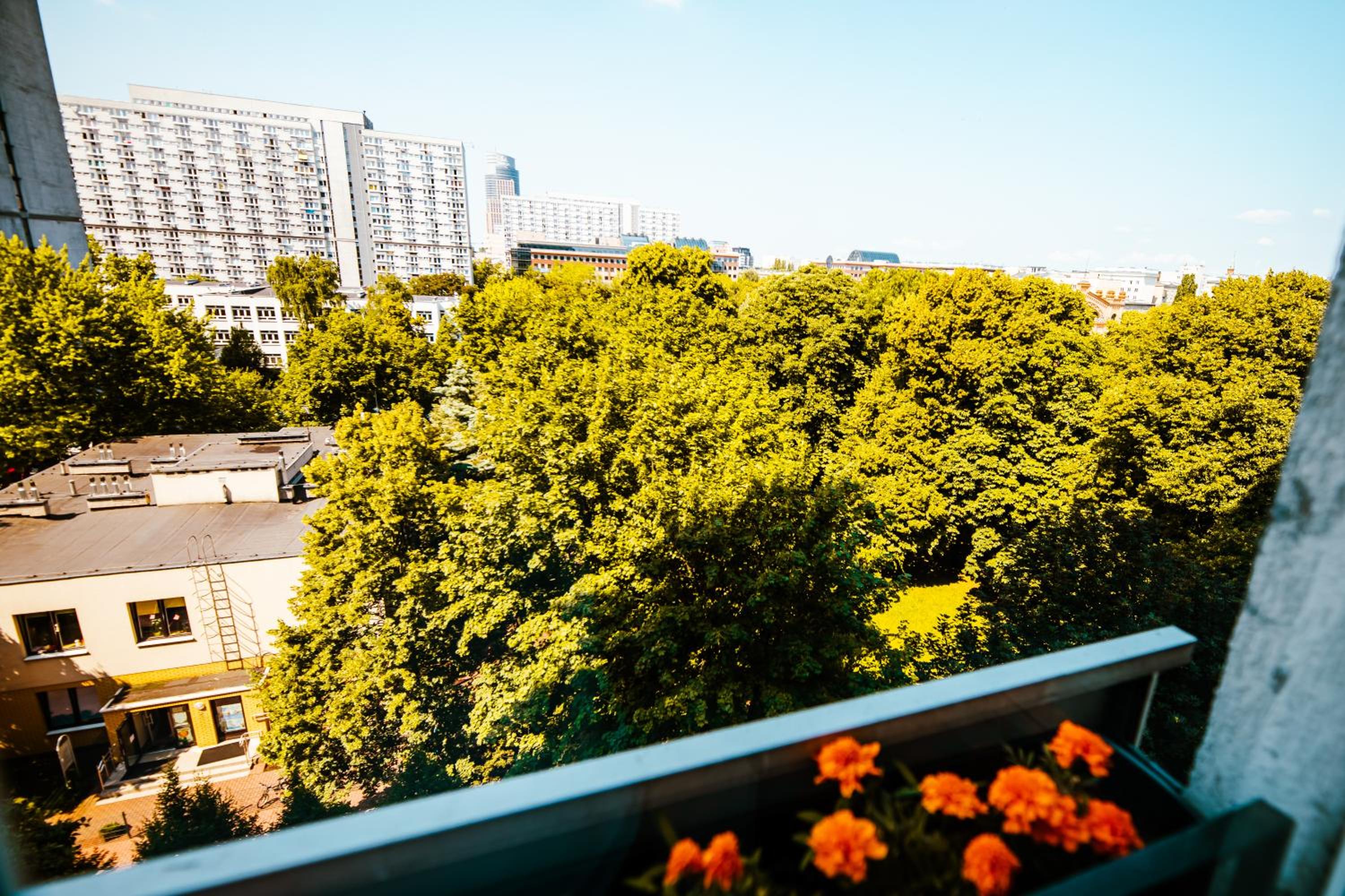 Exclusive Apt High Ceilings View by PolandBnB