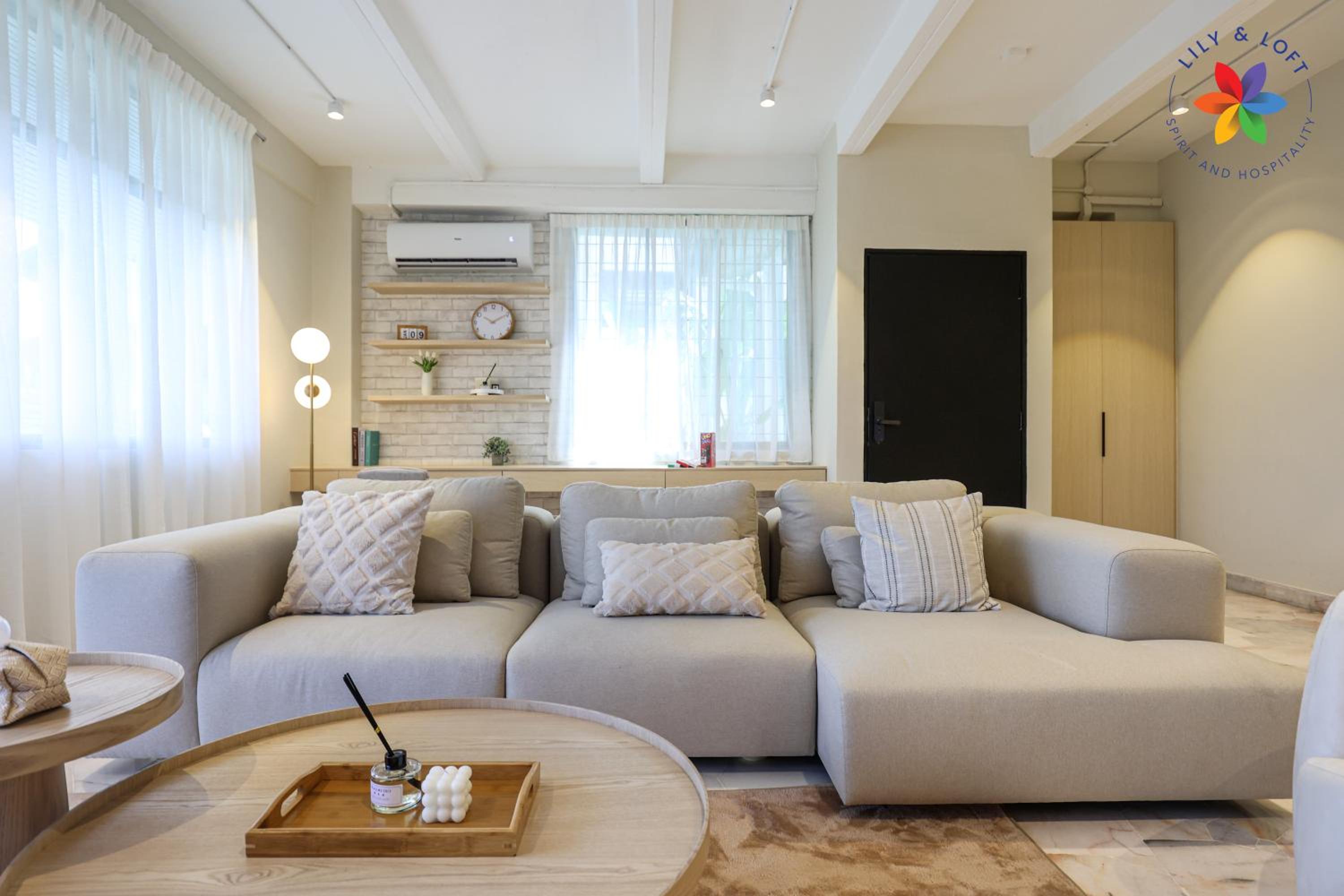 KL Townhouse Villa by LilyandLoft