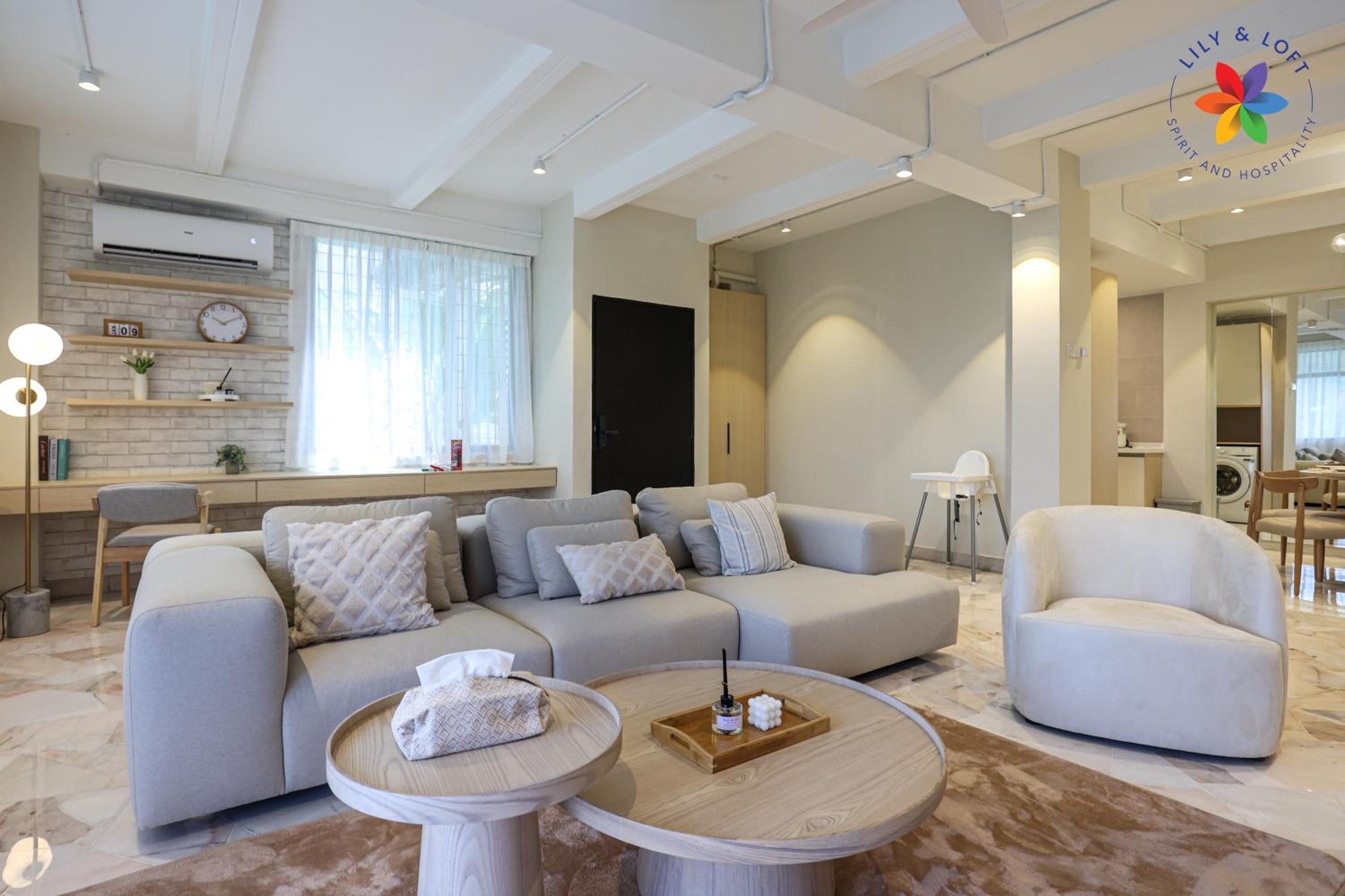 KL Townhouse Villa by LilyandLoft
